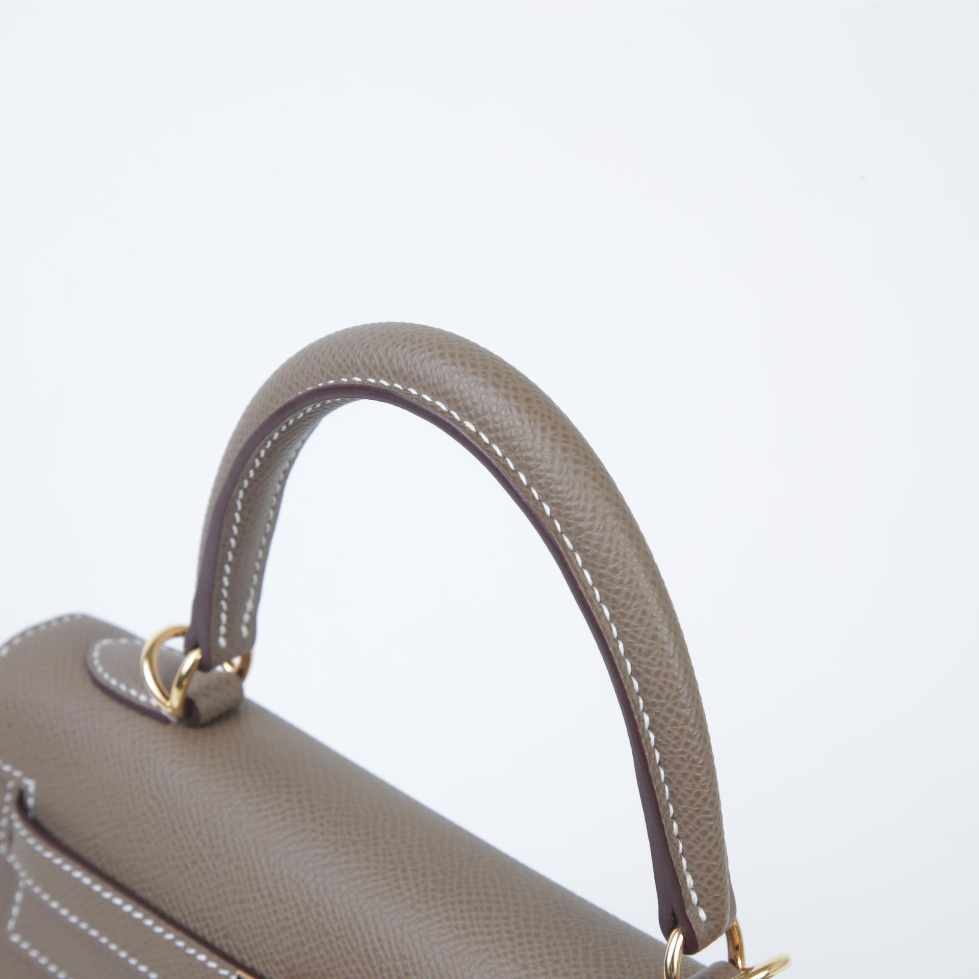 Excellent ( Rank SA ) HERMÈS Kelly 25 Sellier Etoupe (18) Epsom Gold hardware B (2023) - 3