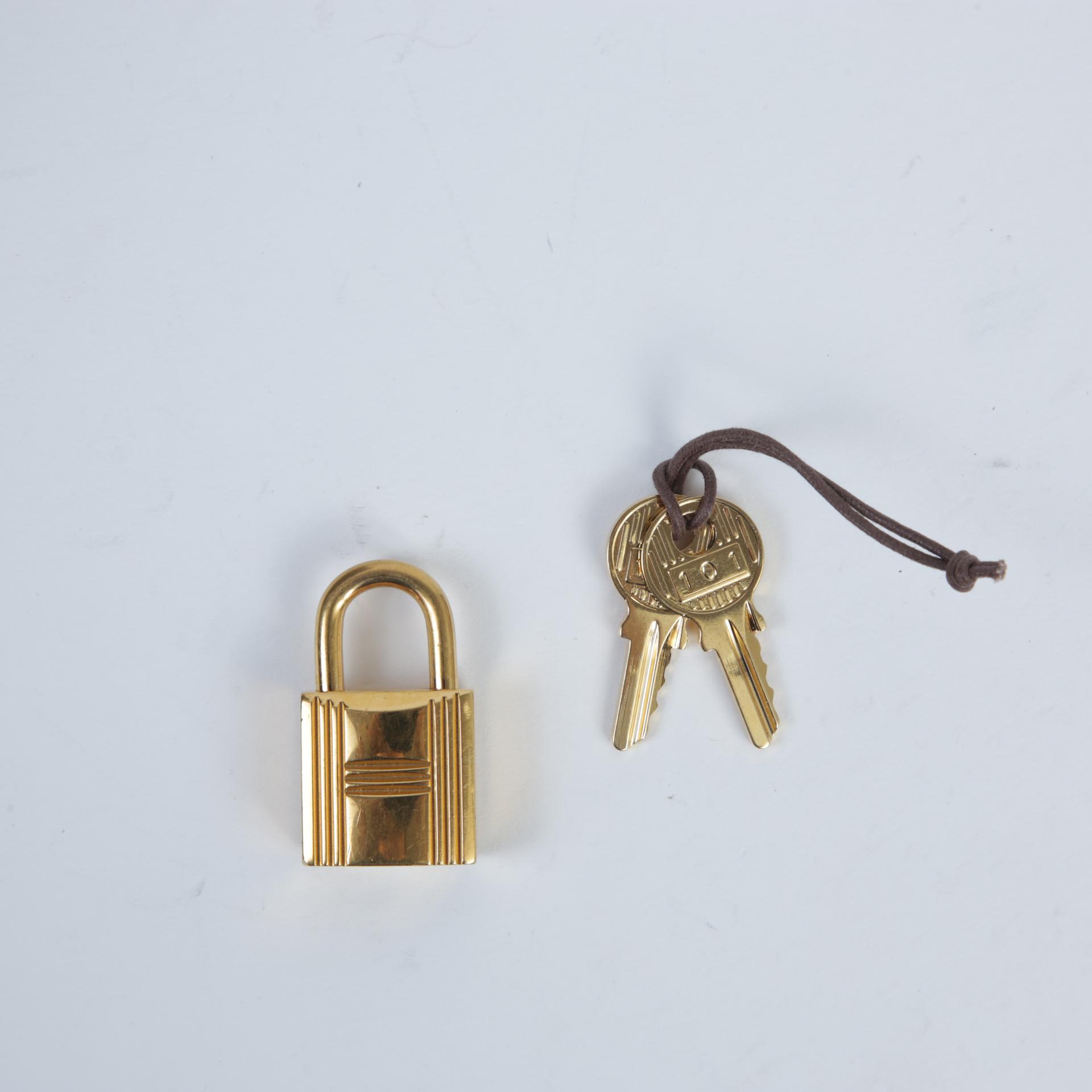 Very Good ( Rank A)  HERMÈS  Picotin Lock MM Etoupe (18) Clemence Gold hardware D (2019) - 10