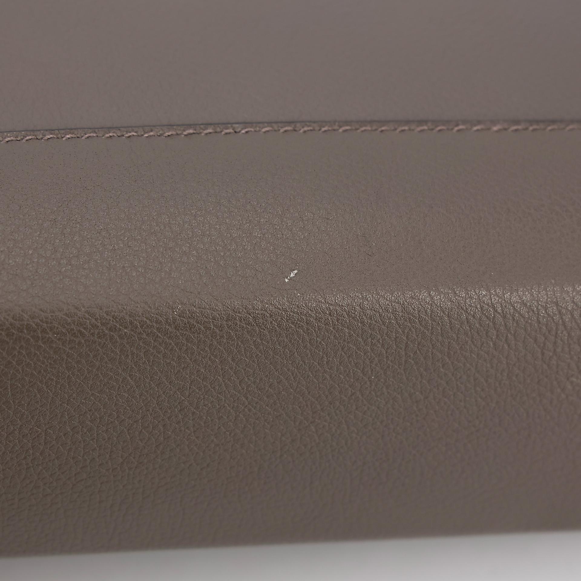 Very Good ( Rank A) HERMÈS Flash Messenger 28 Etain (8F) Evercolor Palladium hardware Z (2021) - 18