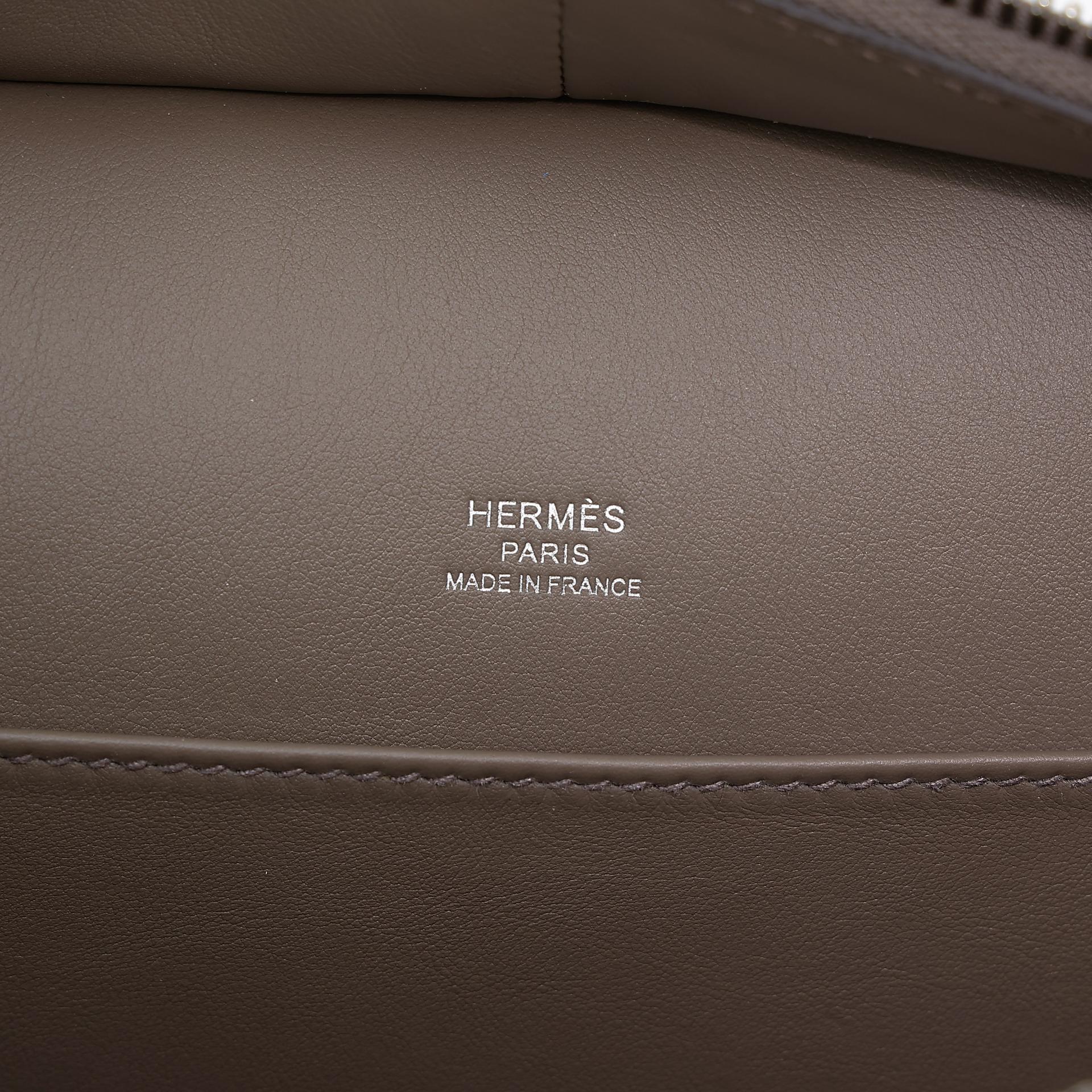 Very Good ( Rank A) HERMÈS Flash Messenger 28 Etain (8F) Evercolor Palladium hardware Z (2021) - 23