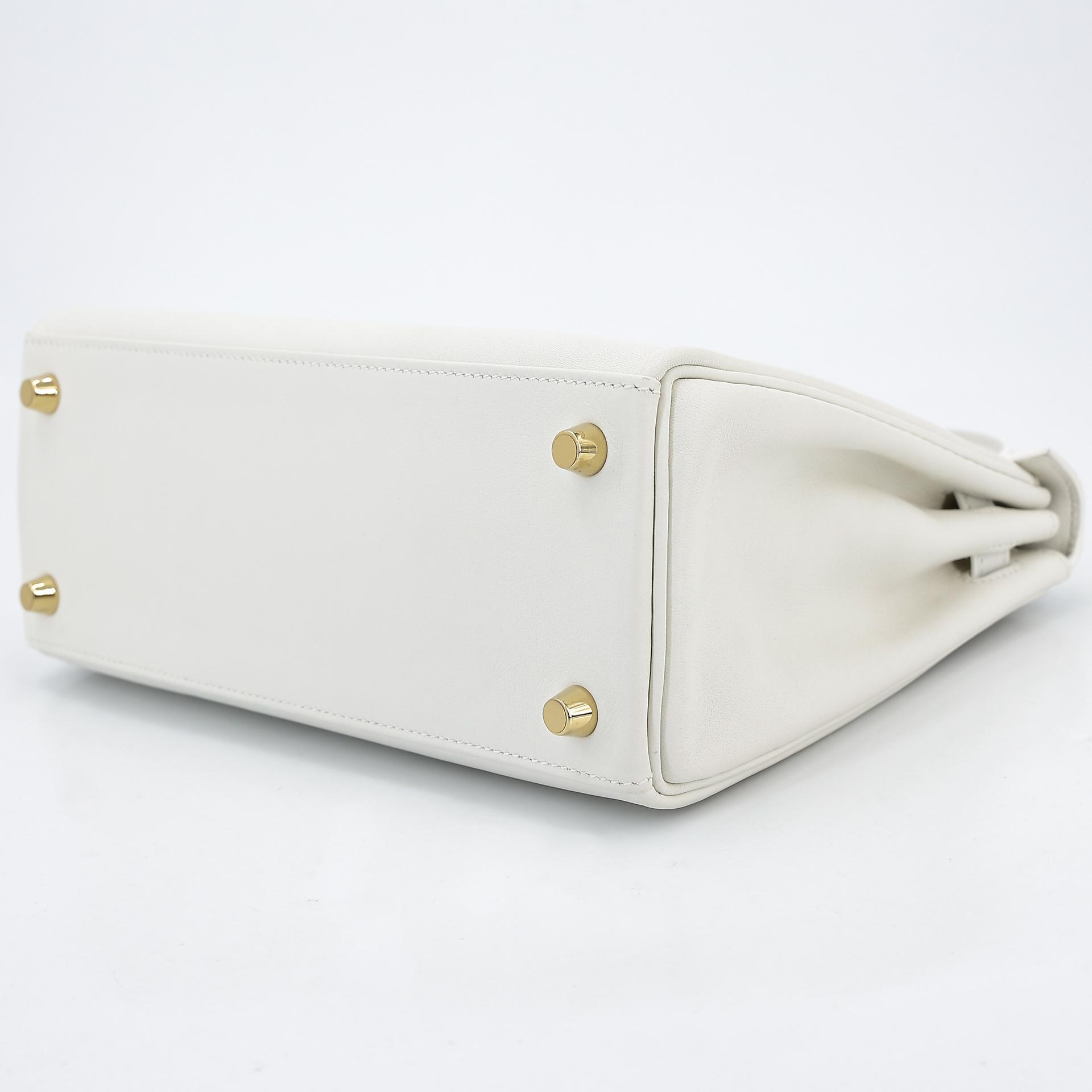 Excellent ( Rank SA ) HERMÈS Kelly 25 White (01) Swift Gold hardware D (2019) - 9