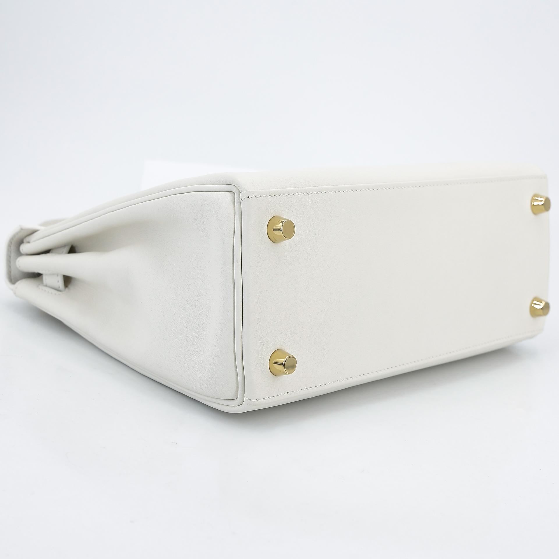Excellent ( Rank SA ) HERMÈS Kelly 25 White (01) Swift Gold hardware D (2019) - 10