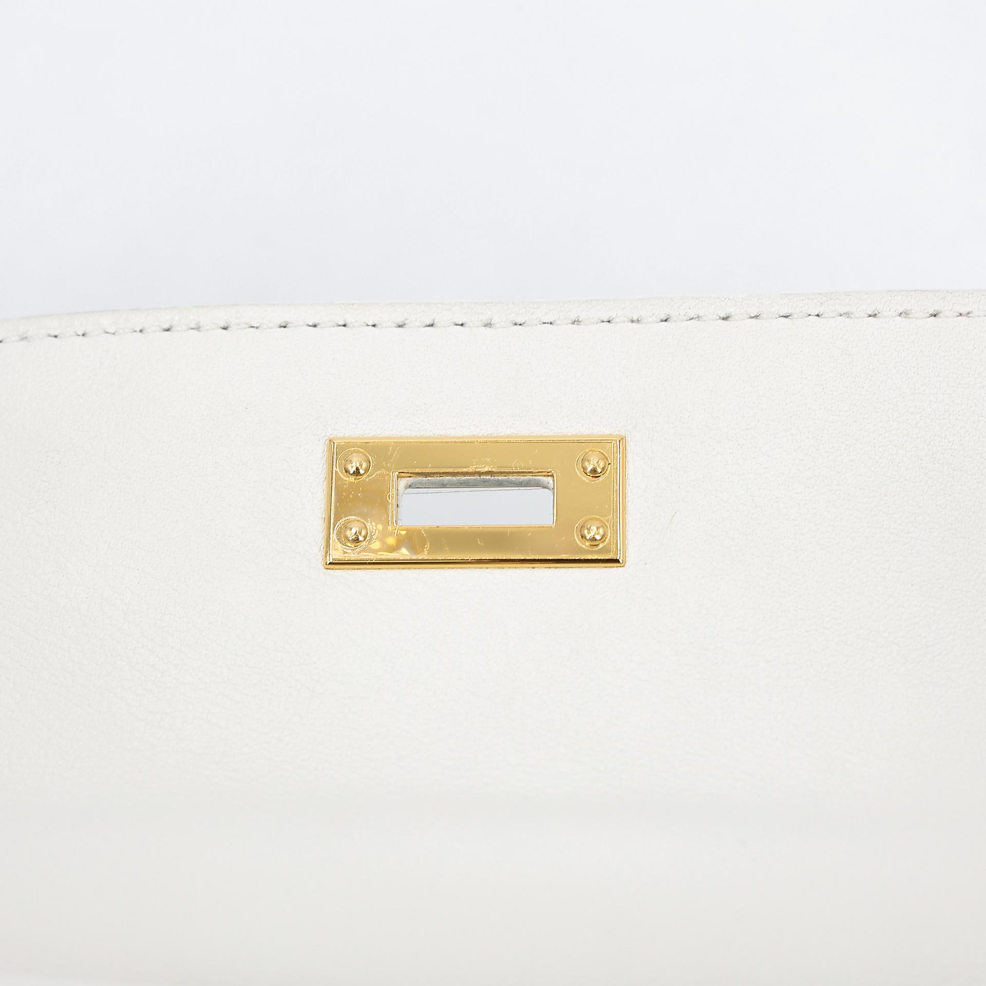 Excellent ( Rank SA ) HERMÈS Kelly 25 White (01) Swift Gold hardware D (2019) - 22