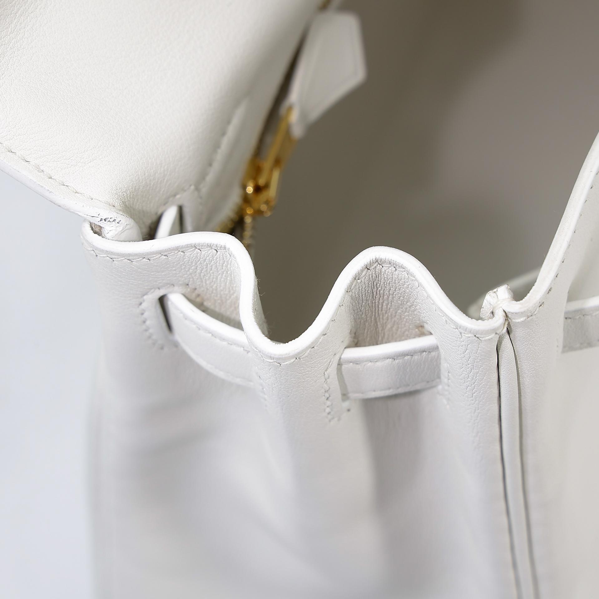 Excellent ( Rank SA ) HERMÈS Kelly 25 White (01) Swift Gold hardware D (2019) - 28