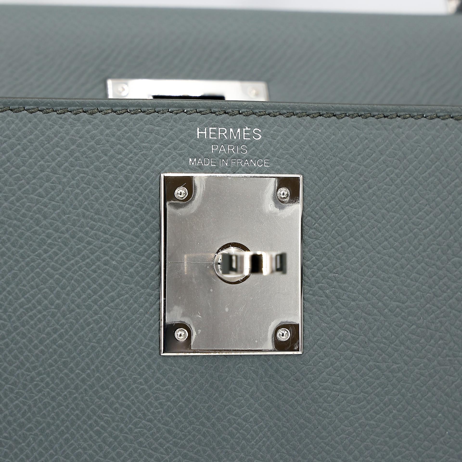 Excellent ( Rank SA ) HERMÈS Kelly 28 Sellier Vert Amande (63) Epsom Palladium hardware D (2019) - 16