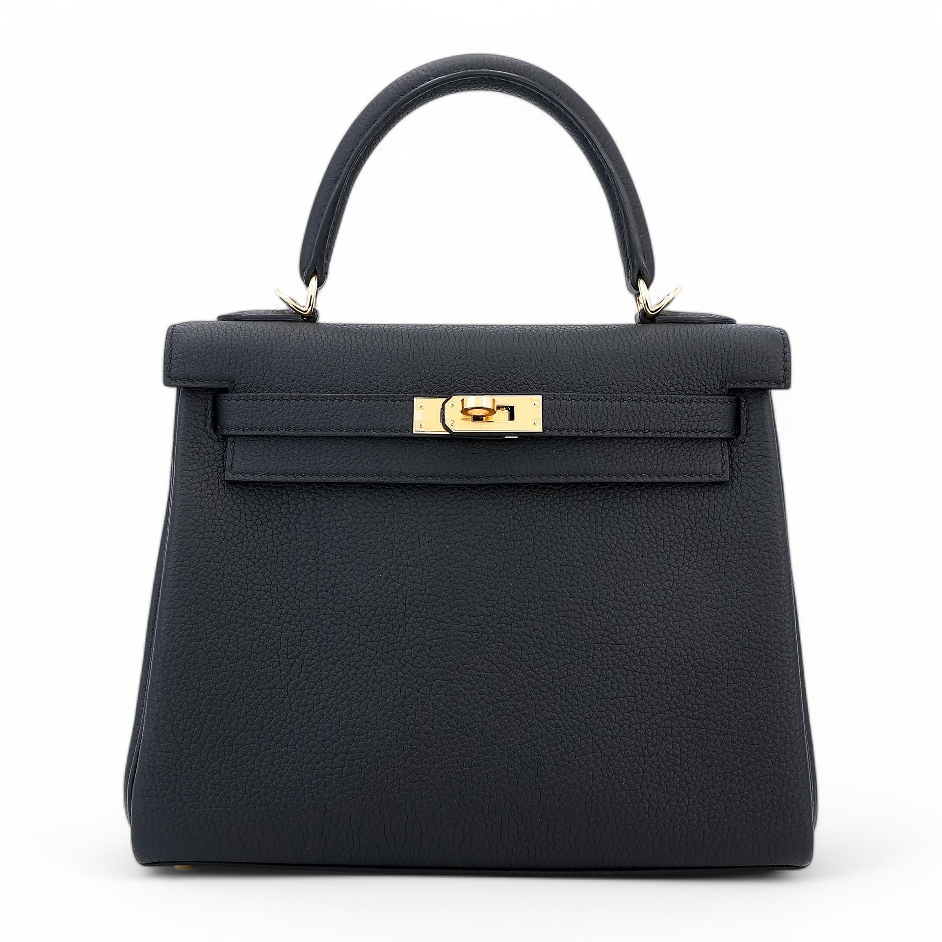Brand New ( Rank N ) HERMÈS Kelly 25 Black (89) Togo Gold hardware W (2024) - 1