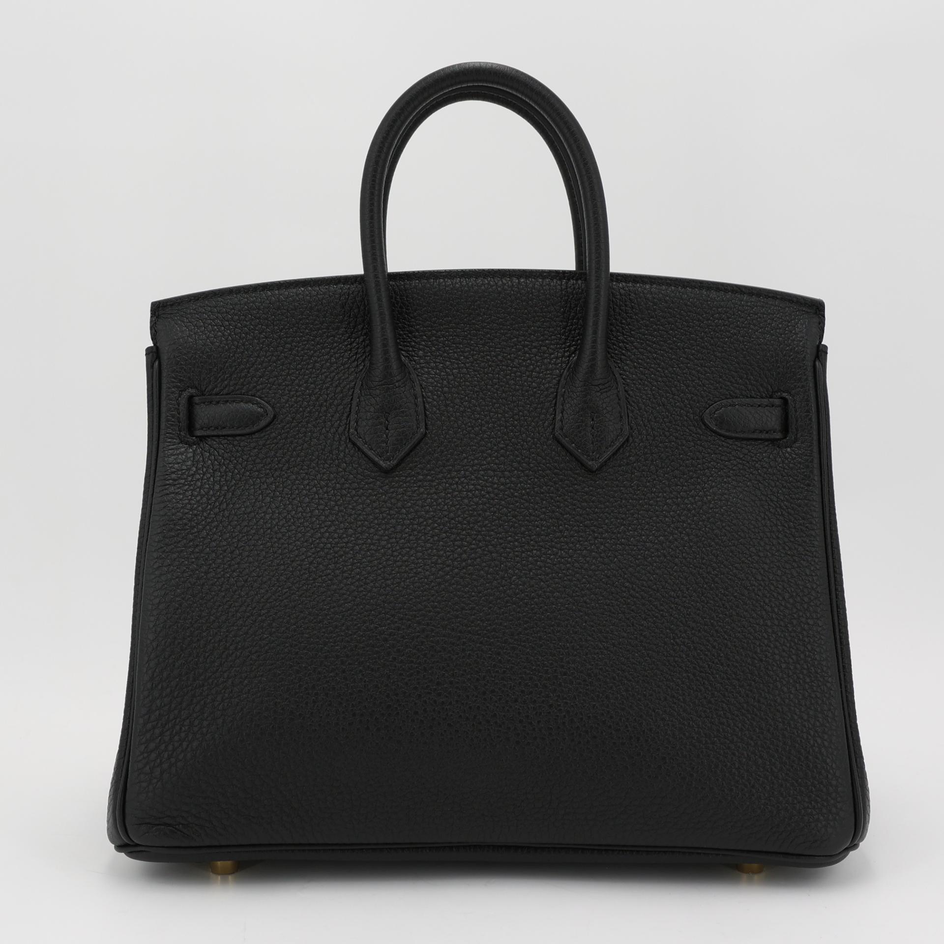 Excellent ( Rank SA ) HERMÈS Birkin 25 Black (89) Togo Gold hardware A (2017) - 2