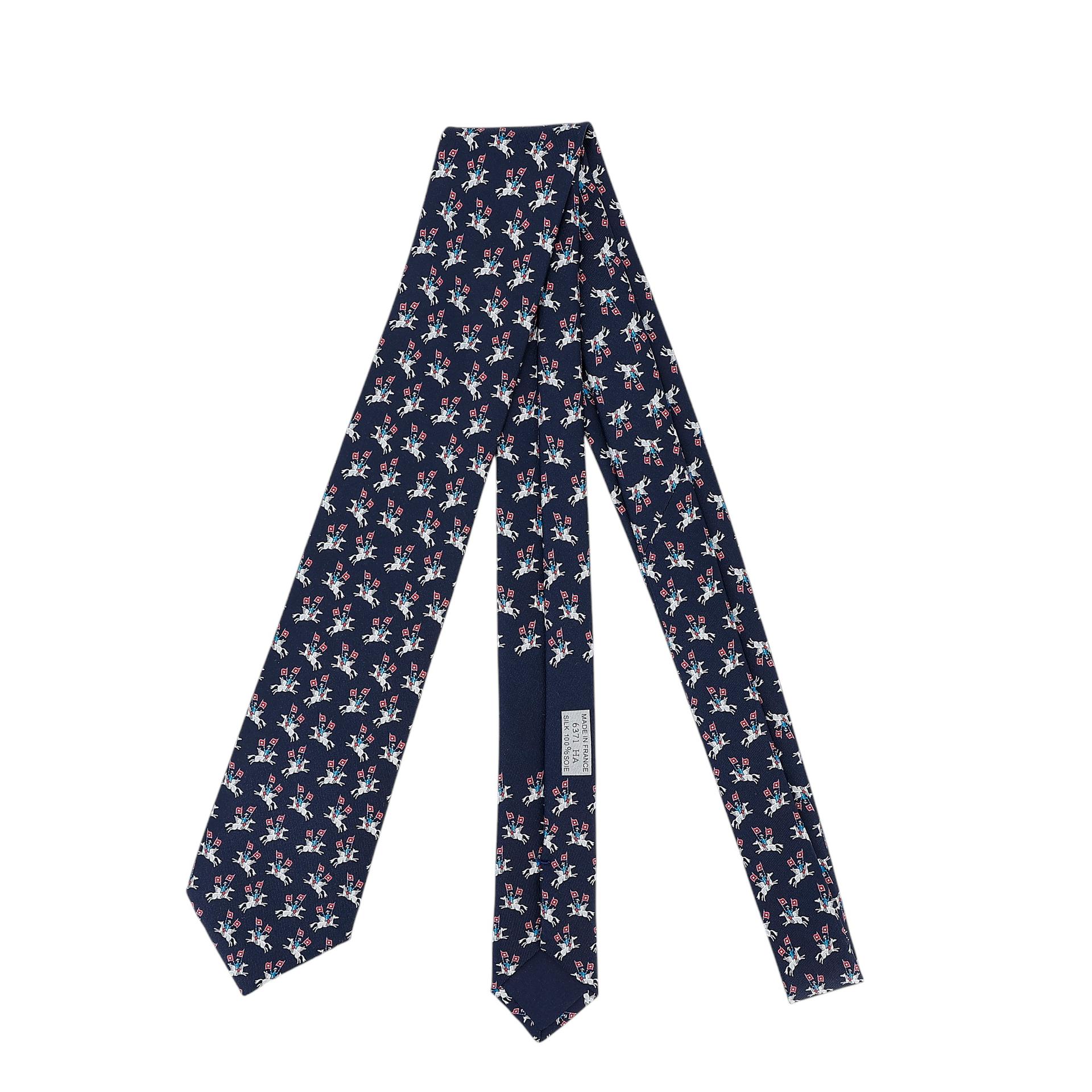 Brand New ( Rank N ) HERMÈS Sur les Toits d'Hermès tie White Red Blue Silk - 1