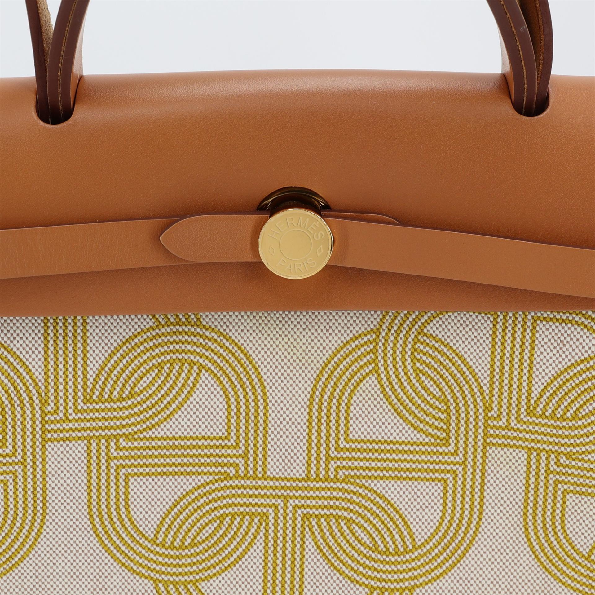 Excellent ( Rank SA ) HERMÈS Limited Edition Herbag Zip 31 PM  Fauve (34) Beige Canvas Gold hardware B (2023) - 9