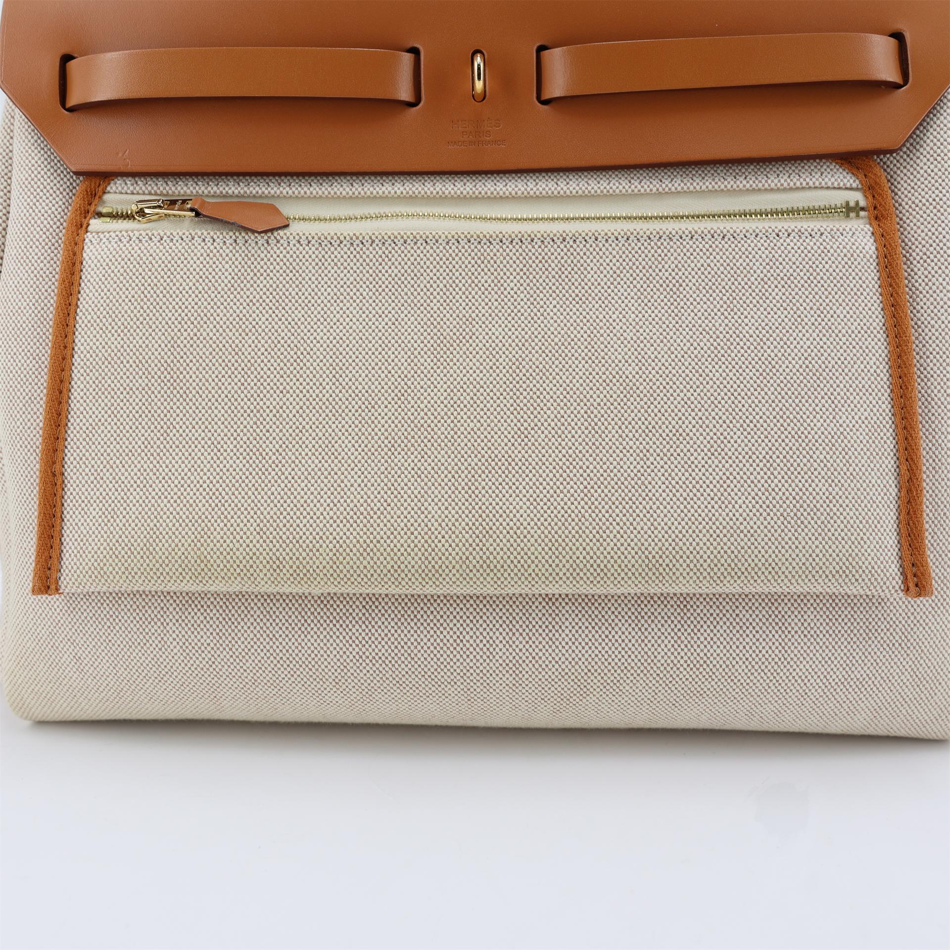 Excellent ( Rank SA ) HERMÈS Limited Edition Herbag Zip 31 PM  Fauve (34) Beige Canvas Gold hardware B (2023) - 13