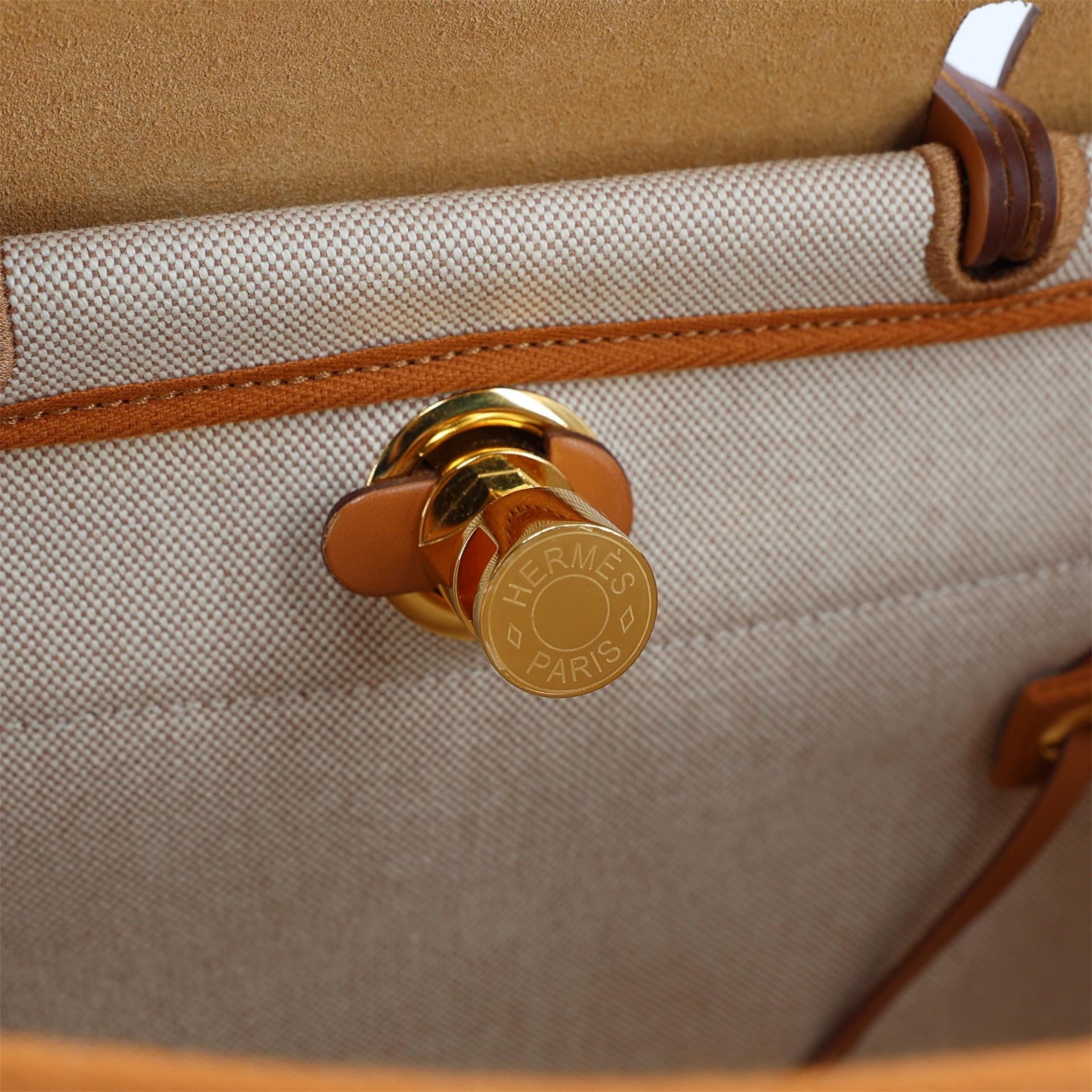 Excellent ( Rank SA ) HERMÈS Limited Edition Herbag Zip 31 PM  Fauve (34) Beige Canvas Gold hardware B (2023) - 17