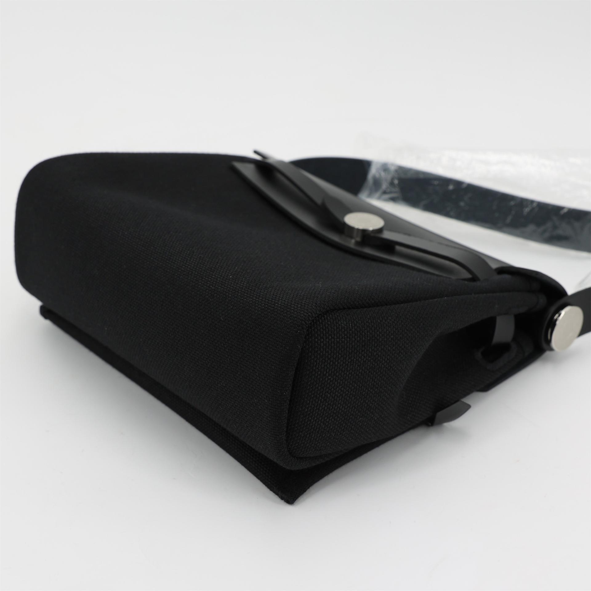 Brand New ( Rank N ) HERMÈS Herbag Zip Mini 20 Black (89) Vache Toile Militaire canvas Palladium hardware W (2024) - 5