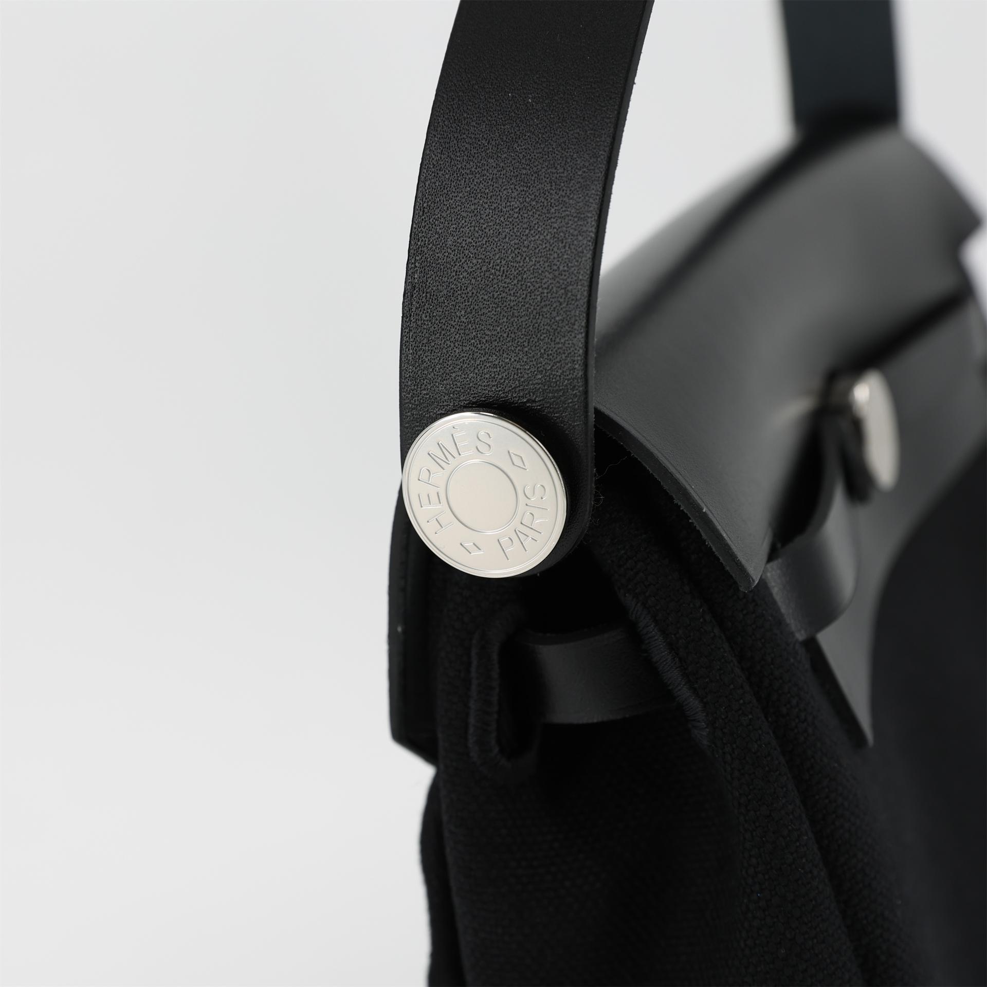 Brand New ( Rank N ) HERMÈS Herbag Zip Mini 20 Black (89) Vache Toile Militaire canvas Palladium hardware W (2024) - 10