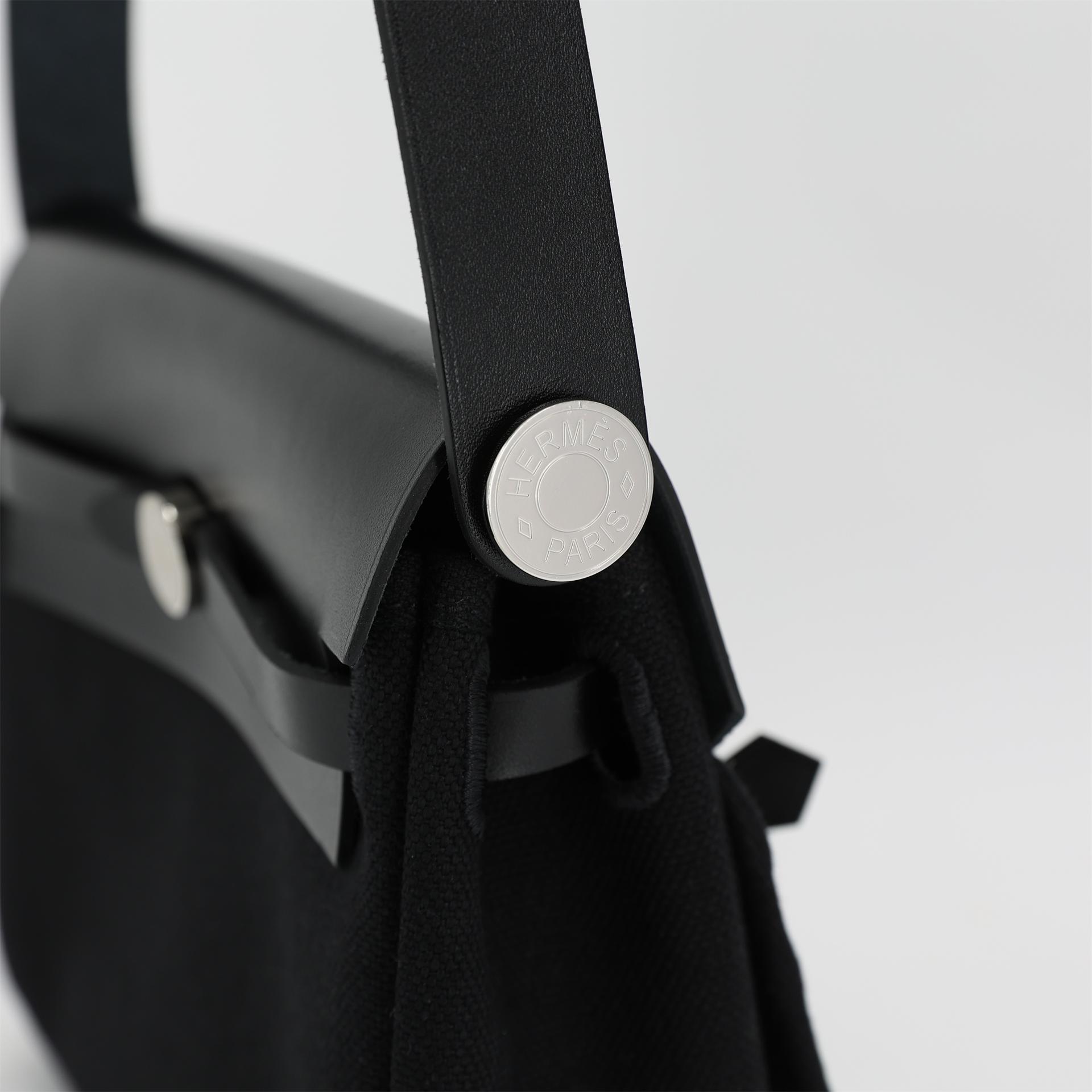 Brand New ( Rank N ) HERMÈS Herbag Zip Mini 20 Black (89) Vache Toile Militaire canvas Palladium hardware W (2024) - 11