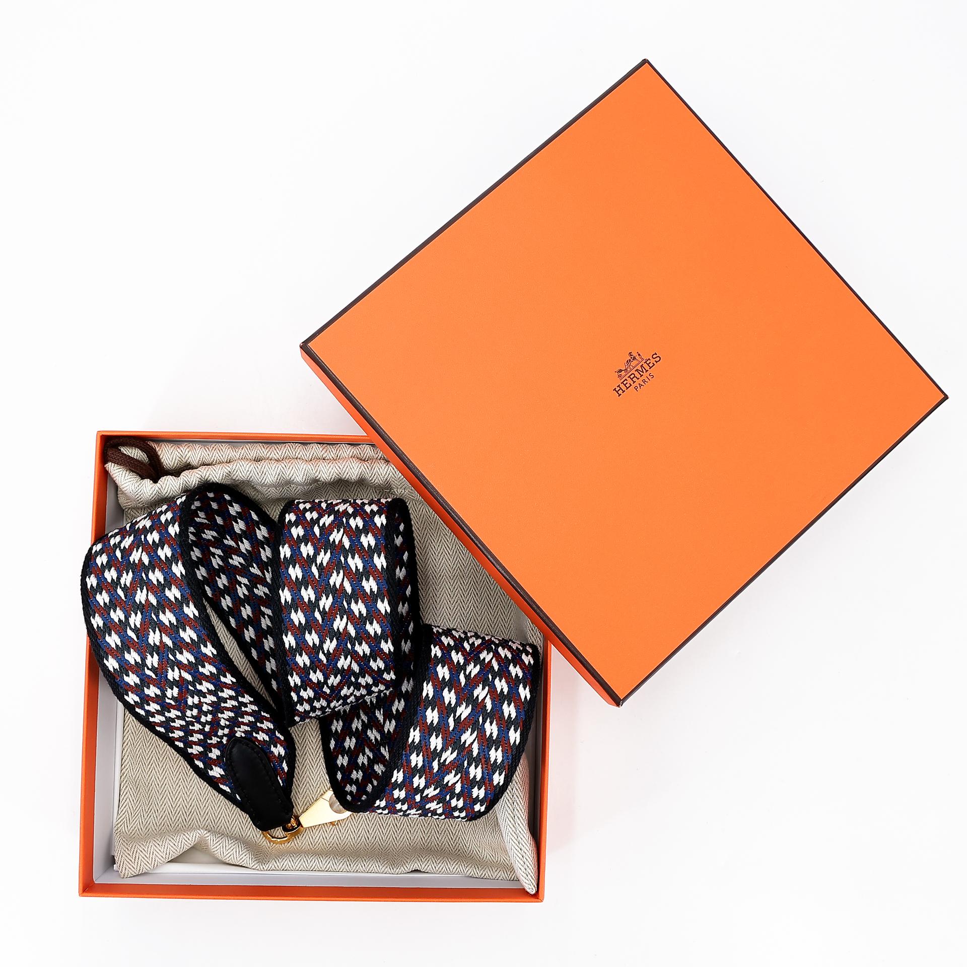 Brand New ( Rank N ) HERMÈS Bandouliere Sangle Zigzag Black (89) Canvas Gold hardware W (2024) - 6