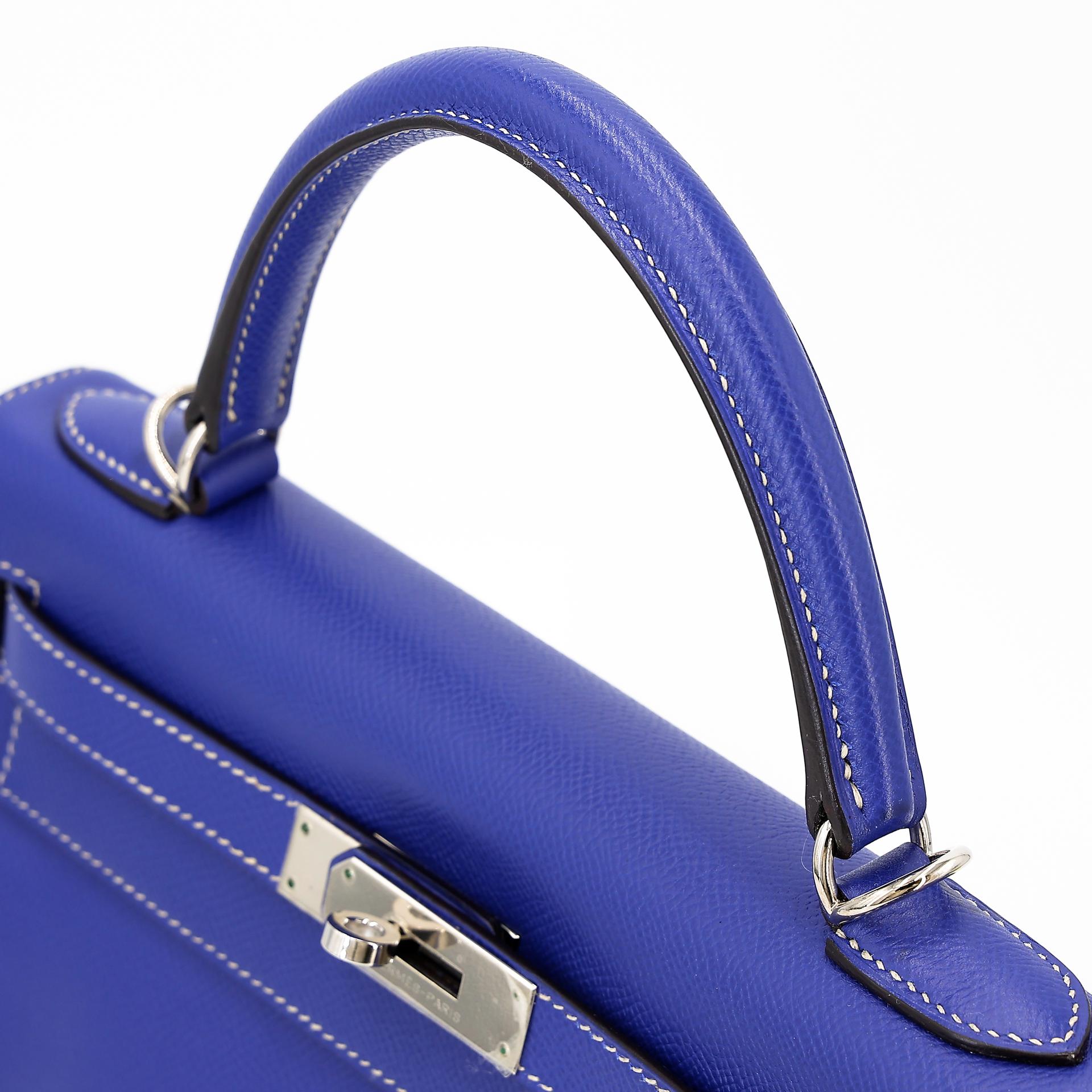 Very Good ( Rank A) HERMÈS Kelly 28 Verso Bleu Electrique (7T) Bleu de Prusse (7P) Epsom Palladium hardware Square P (2012) - 3
