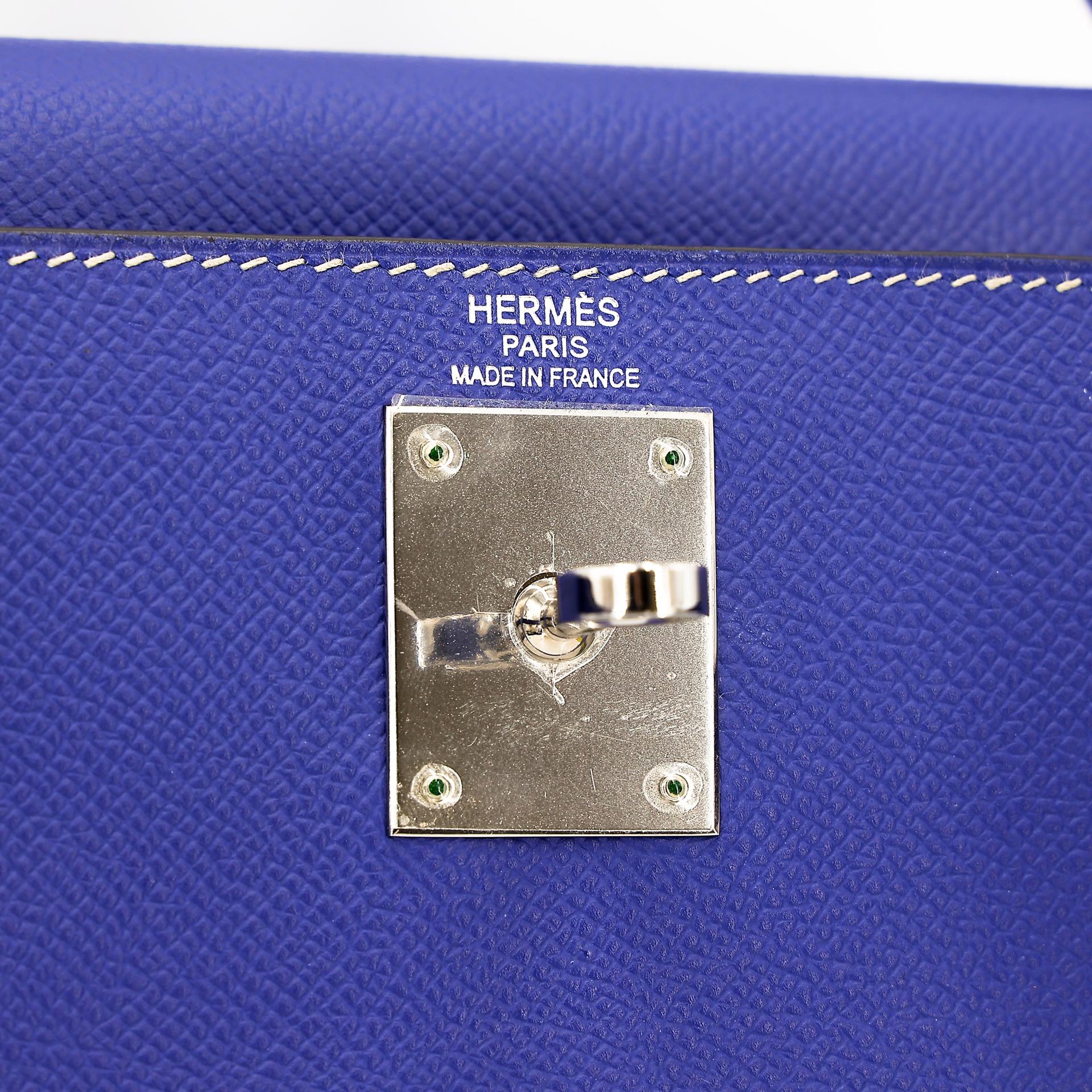 Very Good ( Rank A) HERMÈS Kelly 28 Verso Bleu Electrique (7T) Bleu de Prusse (7P) Epsom Palladium hardware Square P (2012) - 20