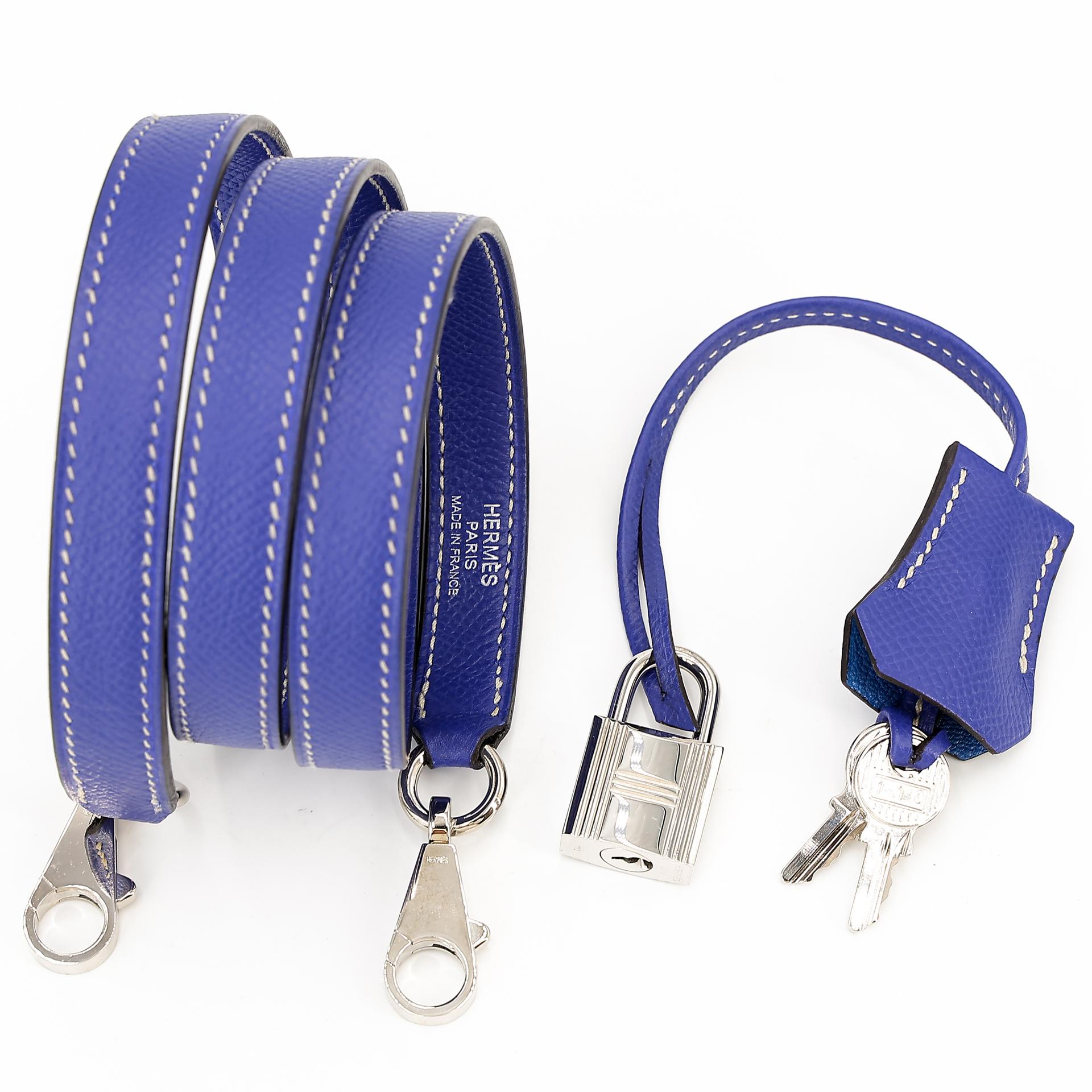 Very Good ( Rank A) HERMÈS Kelly 28 Verso Bleu Electrique (7T) Bleu de Prusse (7P) Epsom Palladium hardware Square P (2012) - 26
