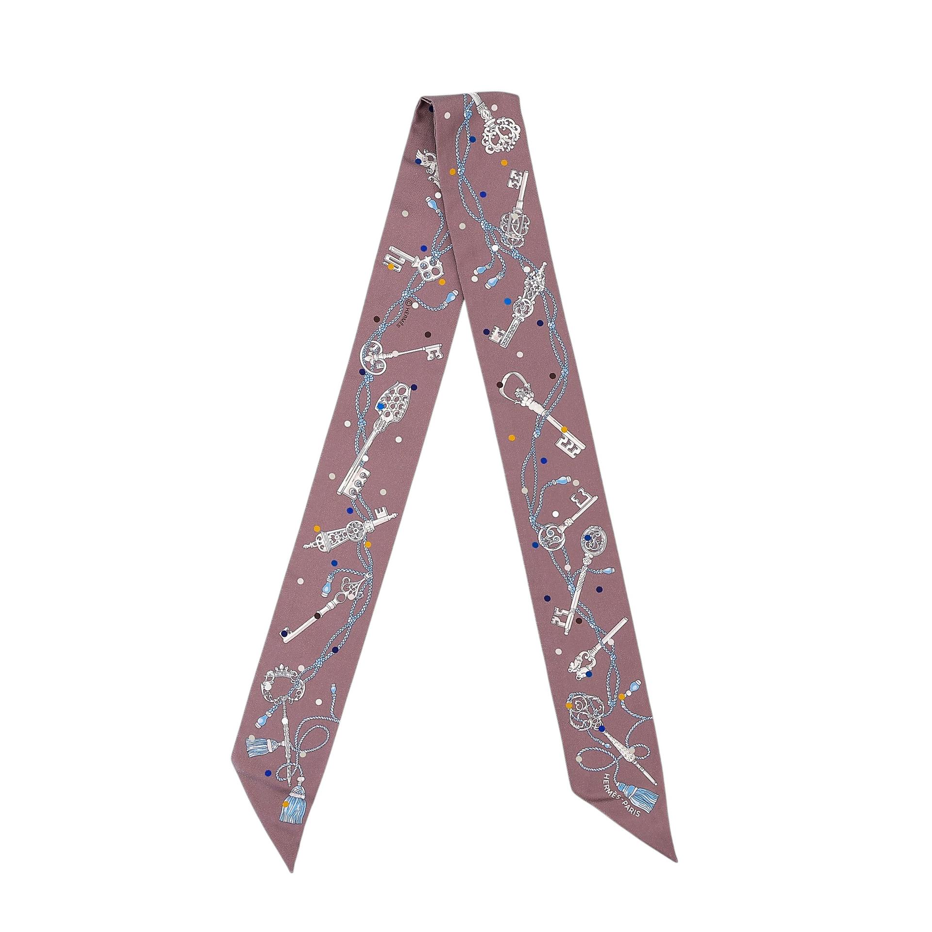Unused ( Rank NS ) HERMÈS Twilly Les Cles a Pois Brown Silk - 1