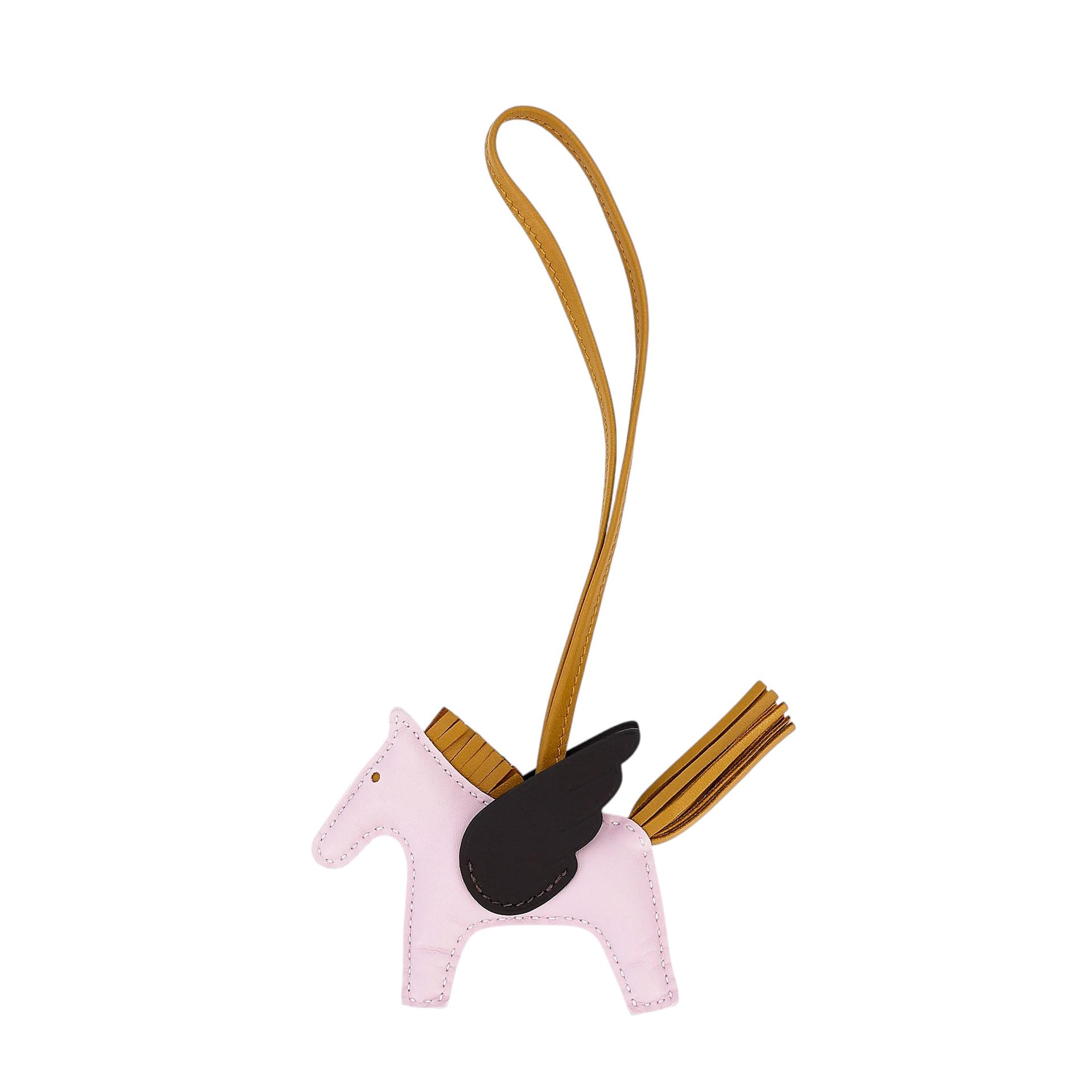 Excellent ( Rank SA ) HERMÈS Rodeo Pegase PM Ebene (46) Sesame (2S) Mauve Pale (09) Agneau U (2022) - 1