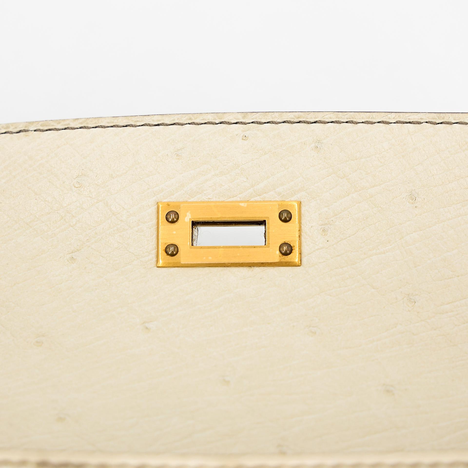 Unused ( Rank NS ) HERMÈS Special Order Kelly 25 Sellier HSS Etoupe (18) Nata (I2) Ostrich Brushed Gold hardware U (2022) - 14