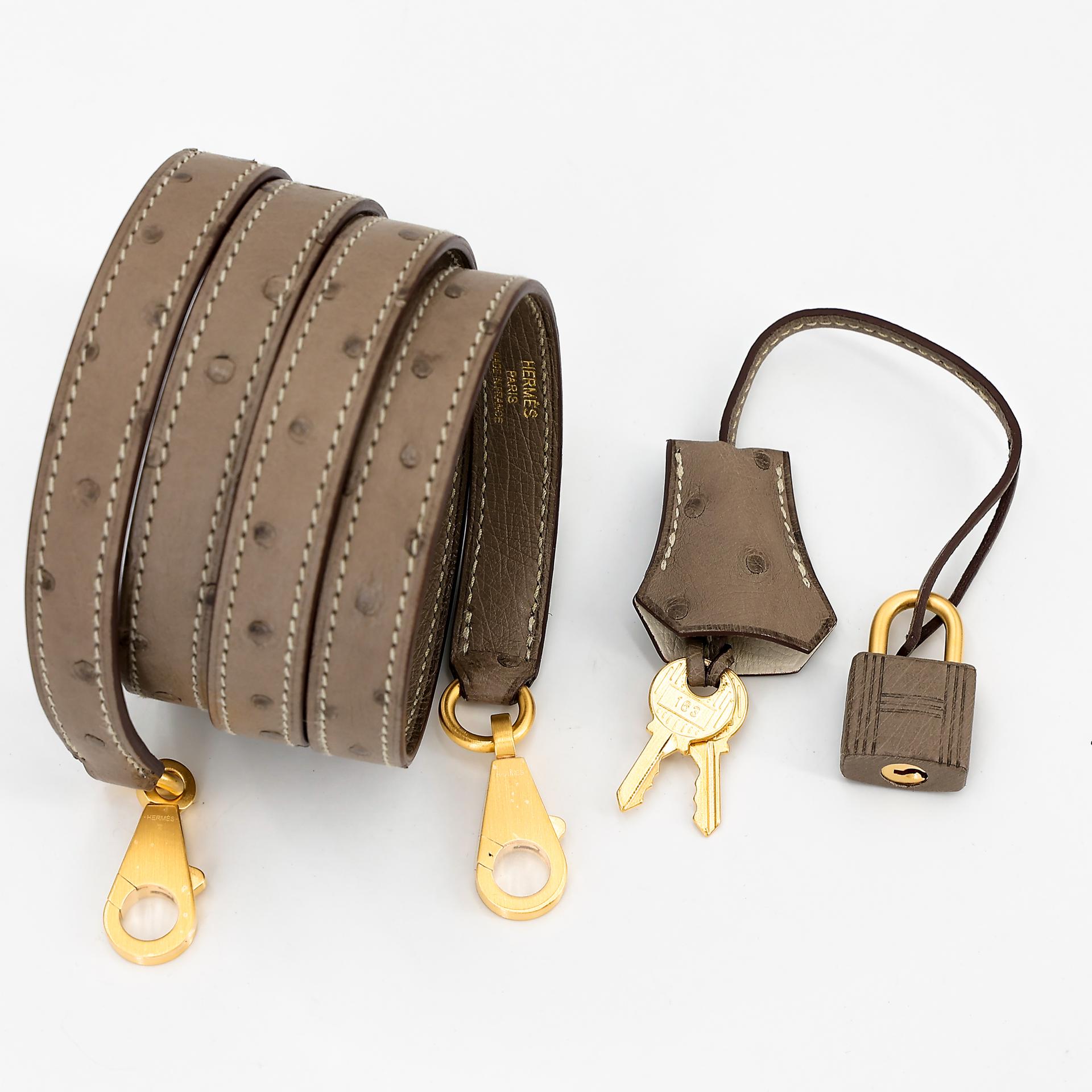 Unused ( Rank NS ) HERMÈS Special Order Kelly 25 Sellier HSS Etoupe (18) Nata (I2) Ostrich Brushed Gold hardware U (2022) - 24