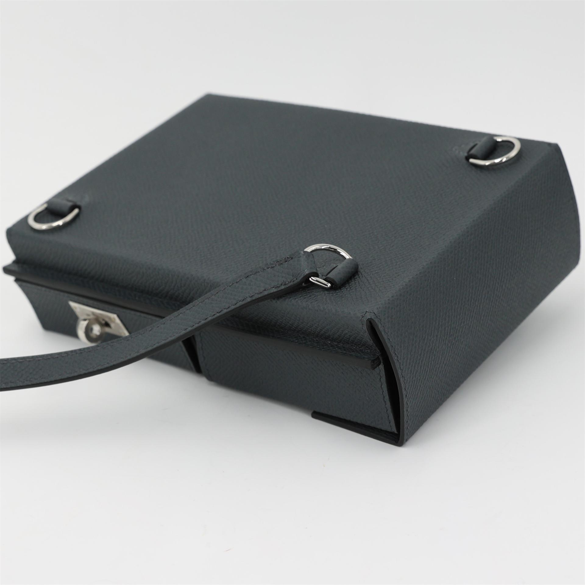 Brand New ( Rank N ) HERMÈS Kelly Multipocket To Go Pouch Gris misty (H0) Epsom Palladium hardware W (2024) - 10