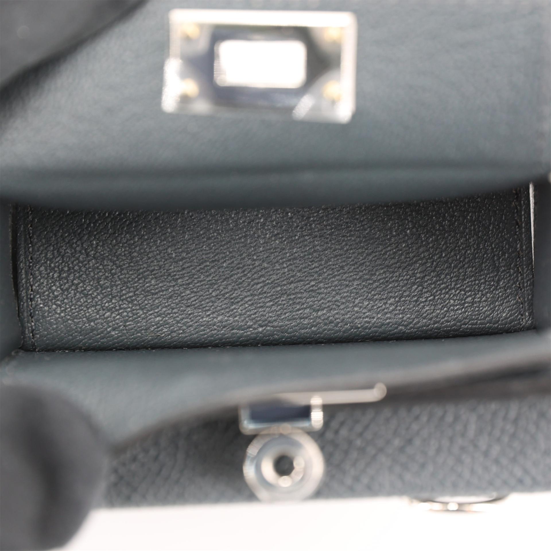 Brand New ( Rank N ) HERMÈS Kelly Multipocket To Go Pouch Gris misty (H0) Epsom Palladium hardware W (2024) - 18