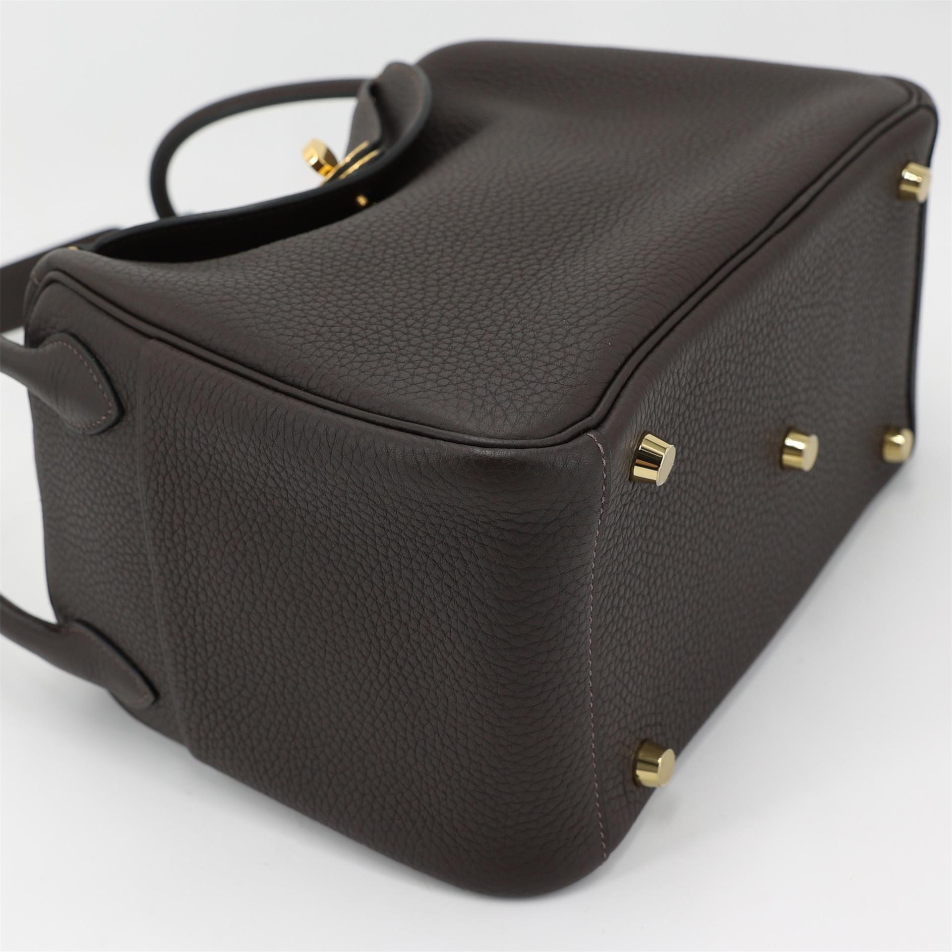 Excellent ( Rank SA ) HERMÈS Lindy 26 Ebene (46) Clemence Gold hardware D (2019) - 4
