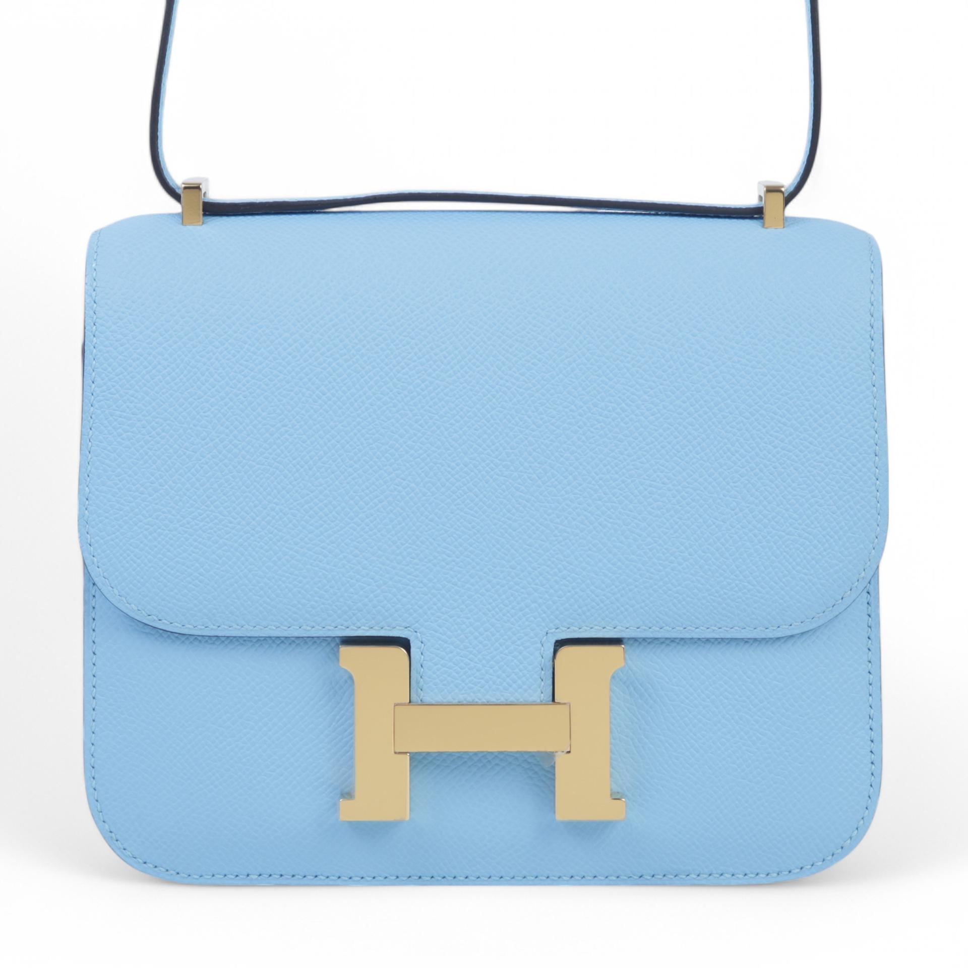 Excellent ( Rank SA )  HERMÈS  Constance Mini Celeste (7N) Epsom Gold hardware B (2023) - 1