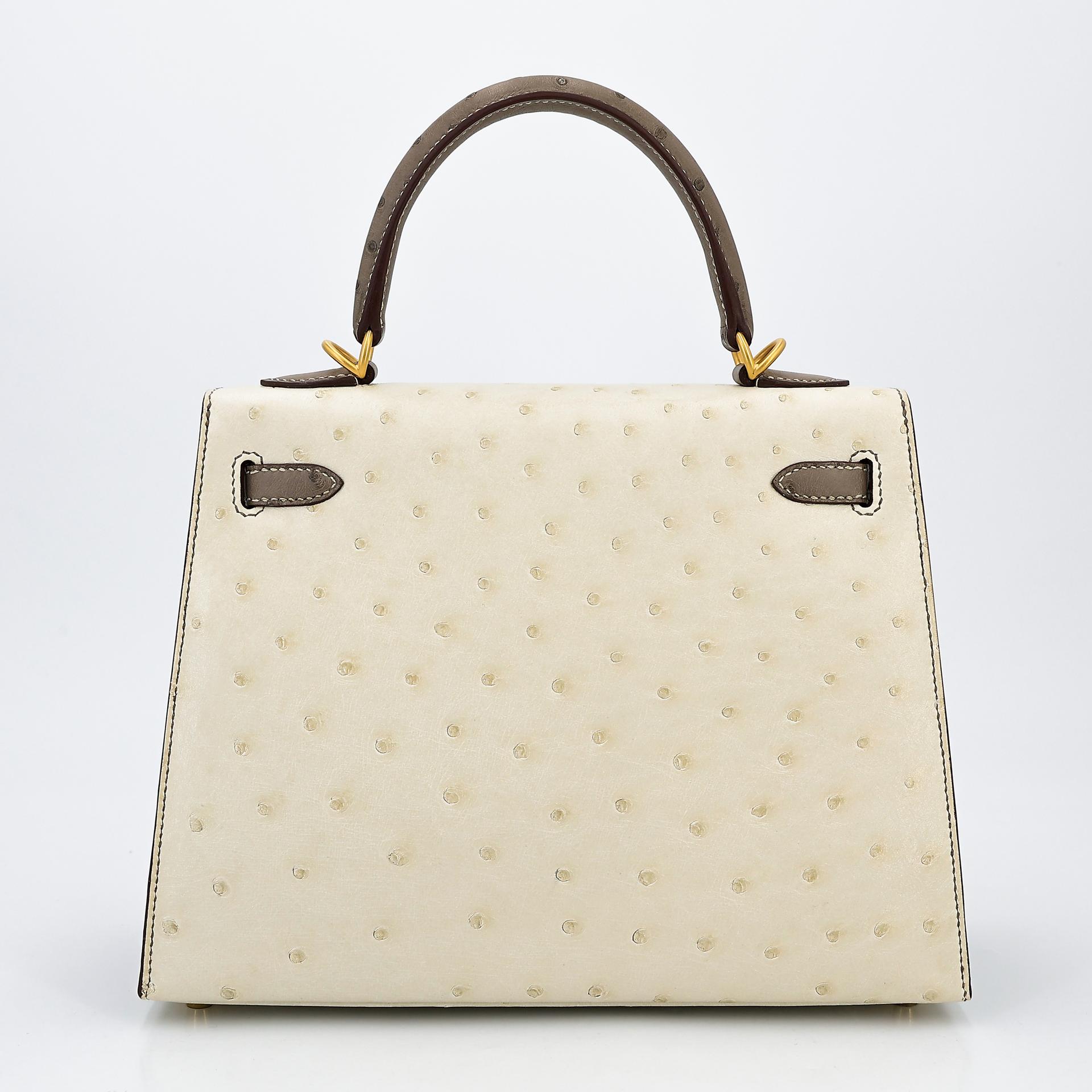 Unused ( Rank NS ) HERMÈS Special Order Kelly 25 Sellier HSS Etoupe (18) Nata (I2) Ostrich Brushed Gold hardware U (2022) - 2