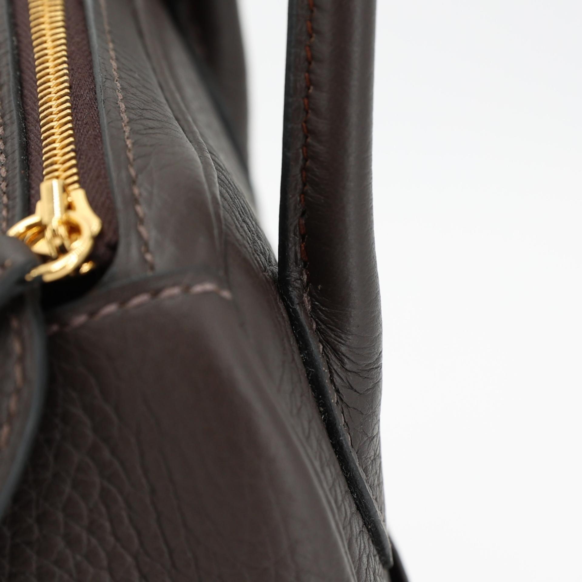 Excellent ( Rank SA ) HERMÈS Lindy 26 Ebene (46) Clemence Gold hardware D (2019) - 14