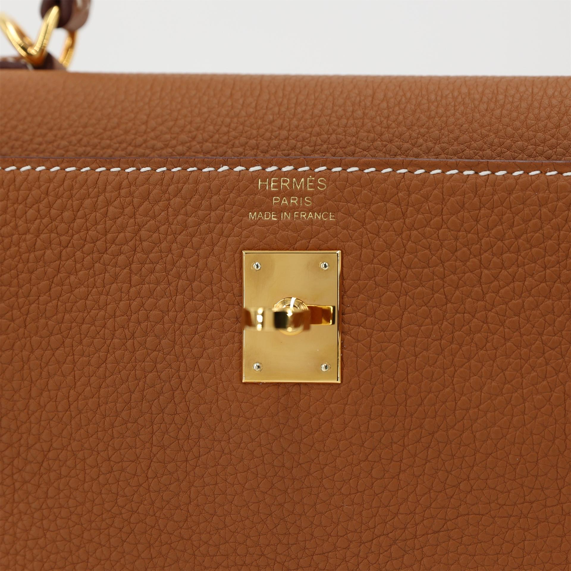 Very Good ( Rank A) HERMÈS Kelly 25 Gold (37) Togo Gold hardware B (2023) - 9