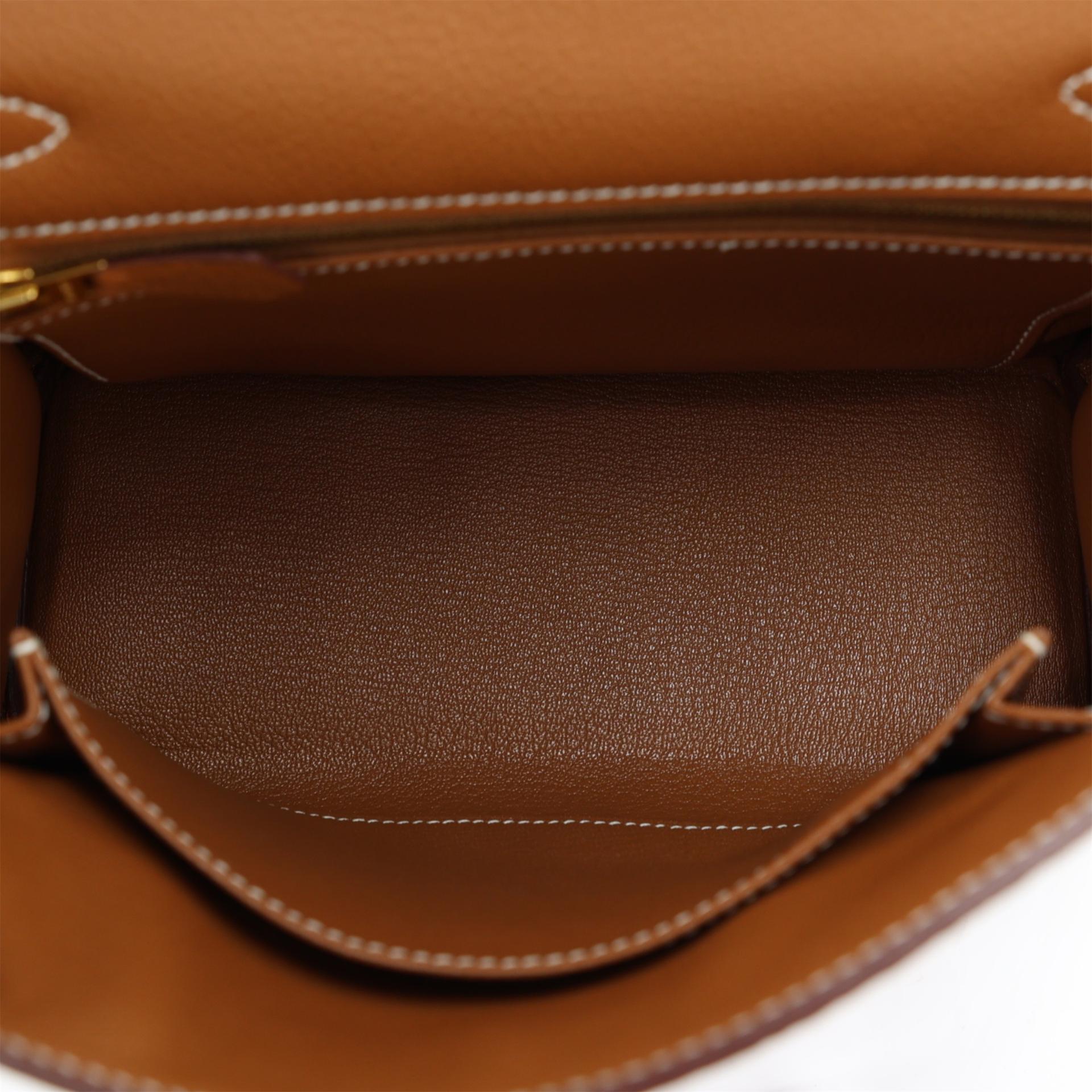 Very Good ( Rank A) HERMÈS Kelly 25 Gold (37) Togo Gold hardware B (2023) - 11