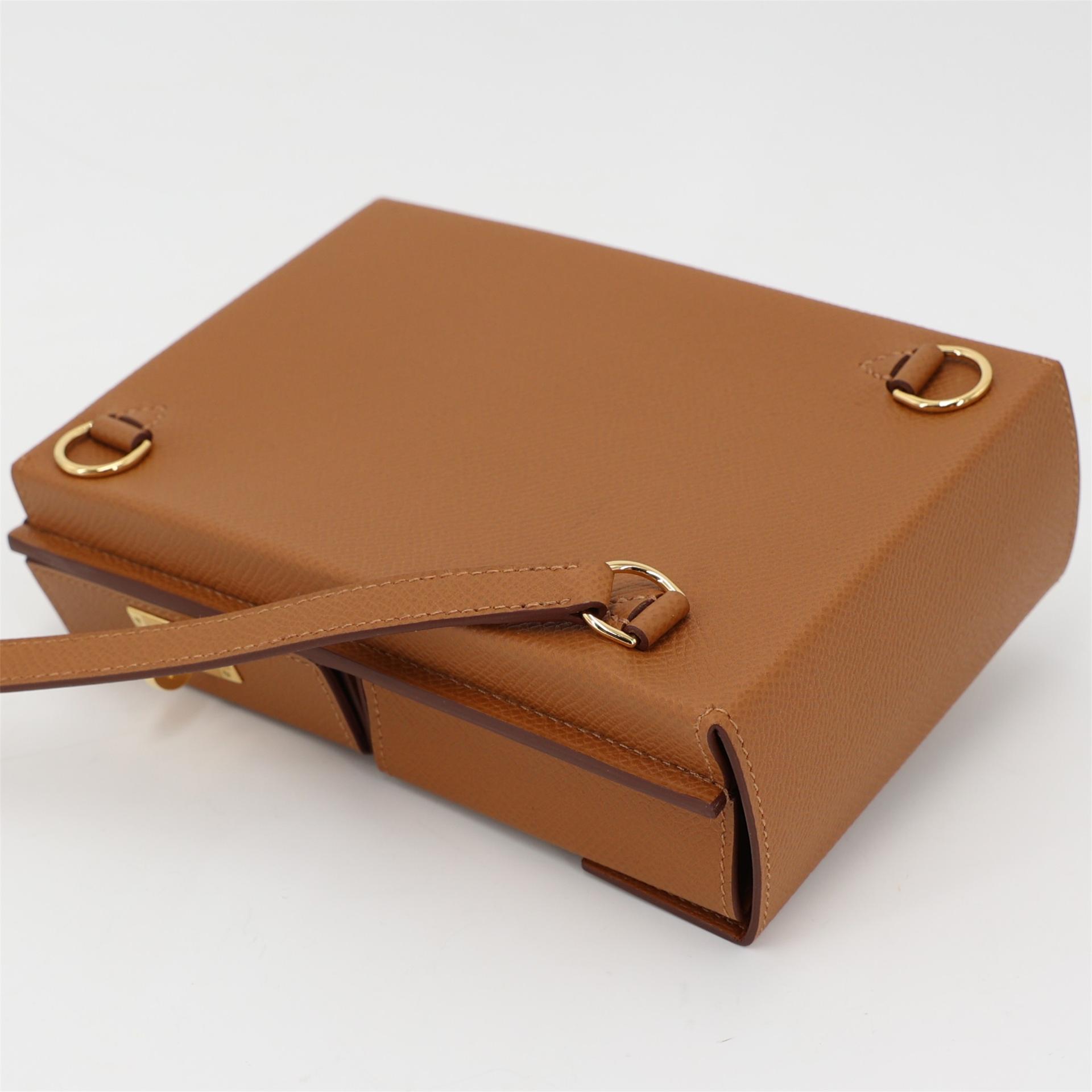 Brand New ( Rank N ) HERMÈS Kelly Multipocket To Go Pouch Gold (37) Epsom Gold hardware W (2024) - 10