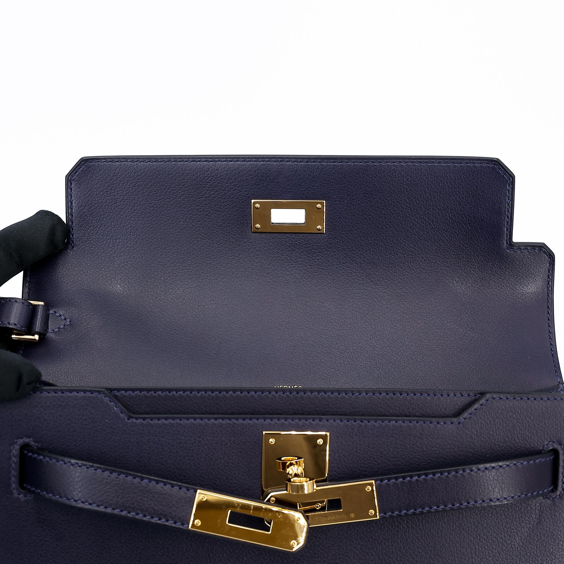 Very Good ( Rank A) HERMÈS Kelly depeches 25 Bleu Nuit (2Z) Evergrain Gold hardware Z (2021) - 19