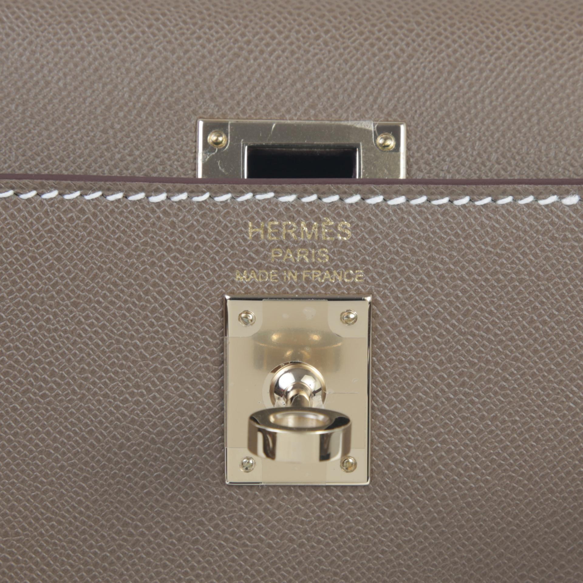 Unused ( Rank NS ) HERMÈS Kelly 25 Sellier Verso Etoupe (18) Bamboo (1K) Madame Permabrass hardware W (2024) - 9