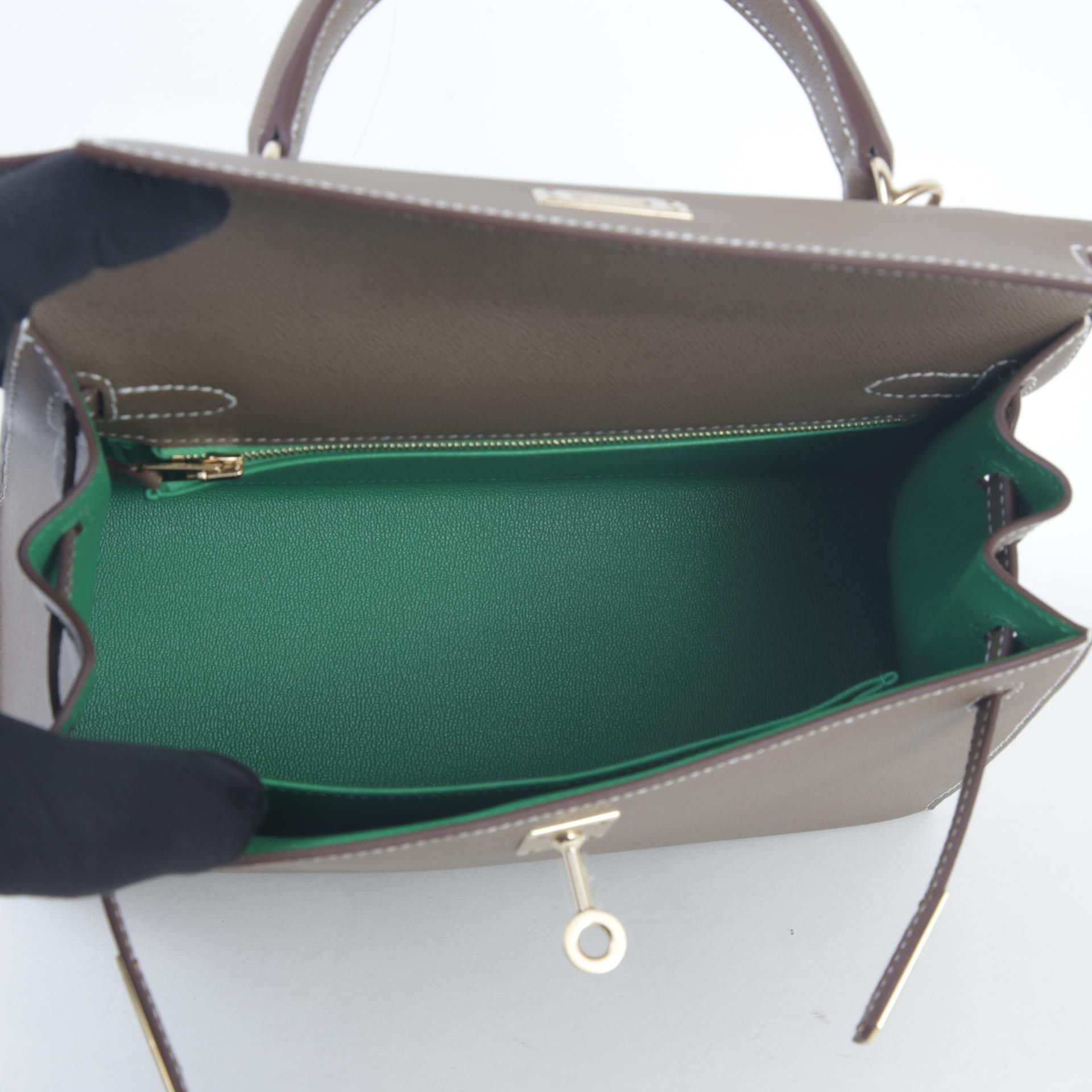Unused ( Rank NS ) HERMÈS Kelly 25 Sellier Verso Etoupe (18) Bamboo (1K) Madame Permabrass hardware W (2024) - 10