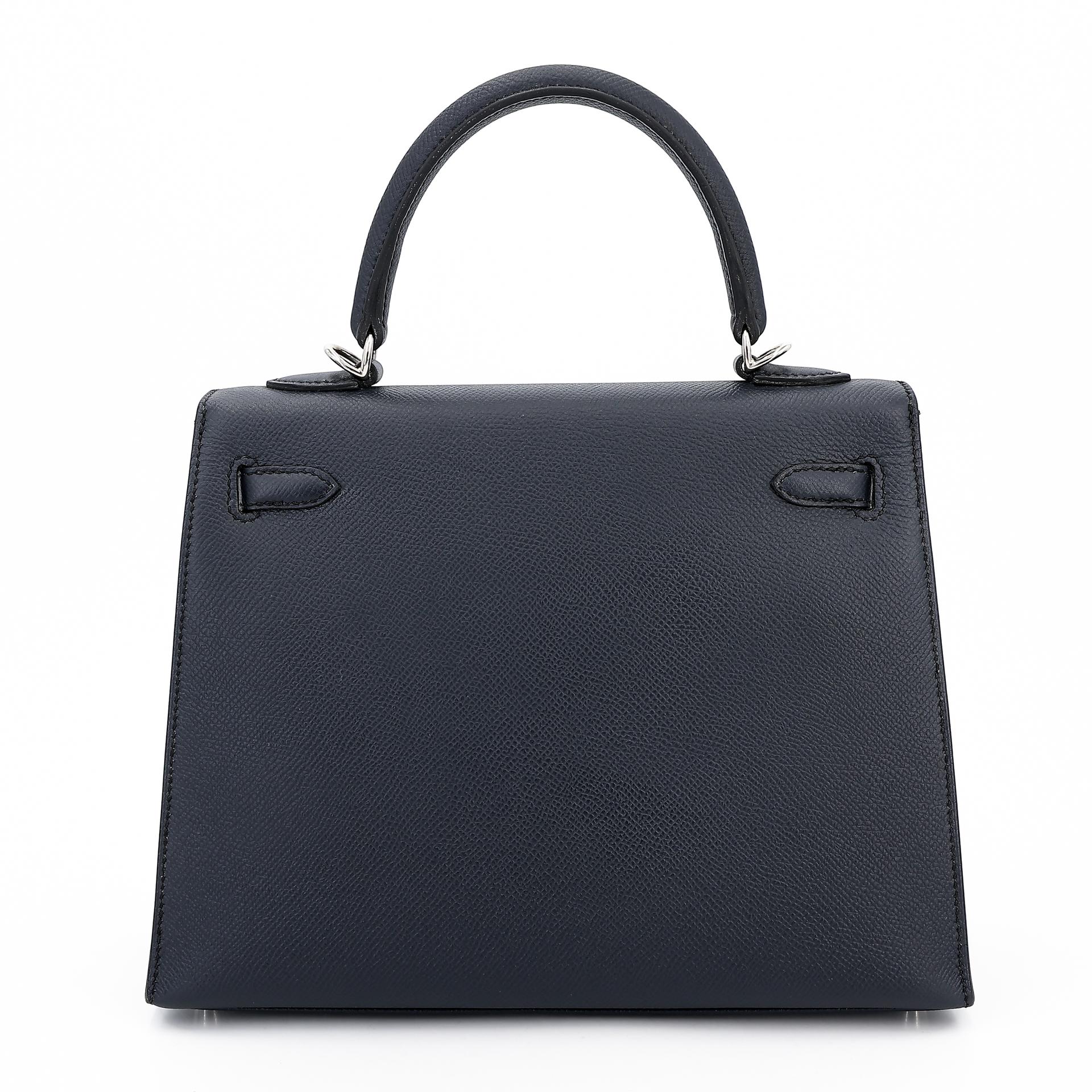 Very Good ( Rank A) HERMÈS Kelly 25 Sellier Bleu Indigo (76) Epsom Palladium hardware C (2018) - 2