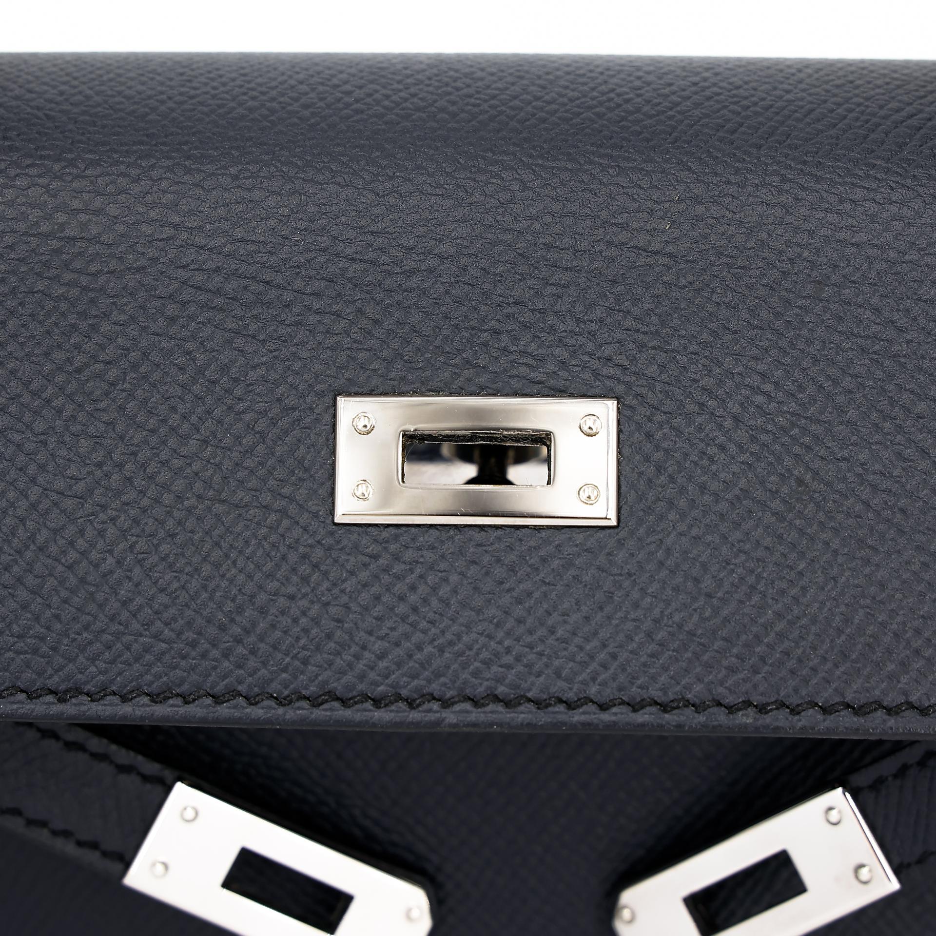Very Good ( Rank A) HERMÈS Kelly 25 Sellier Bleu Indigo (76) Epsom Palladium hardware C (2018) - 15
