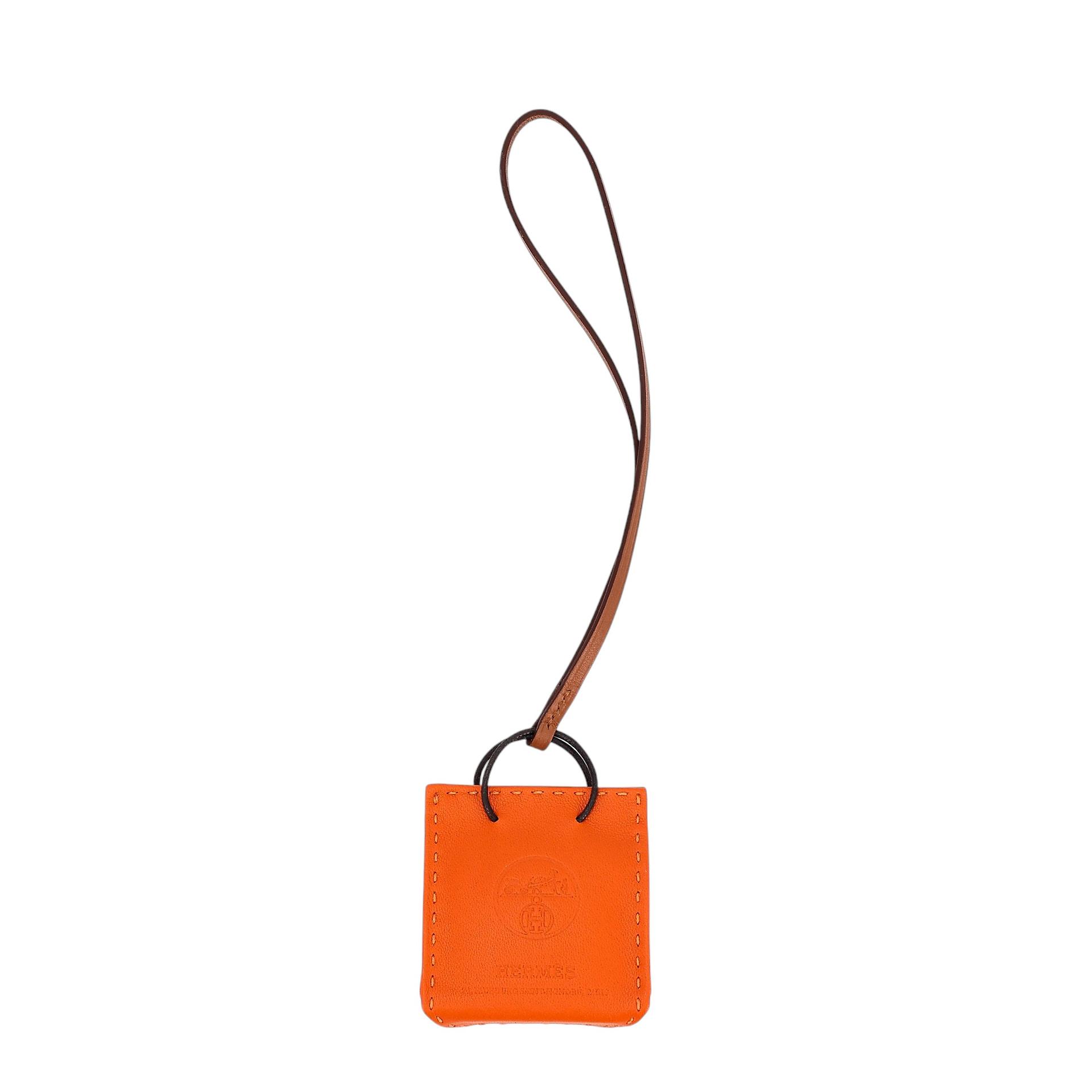 Brand New ( Rank N ) HERMÈS Sac Orange Bag charm Orange (93) Agneau - 1