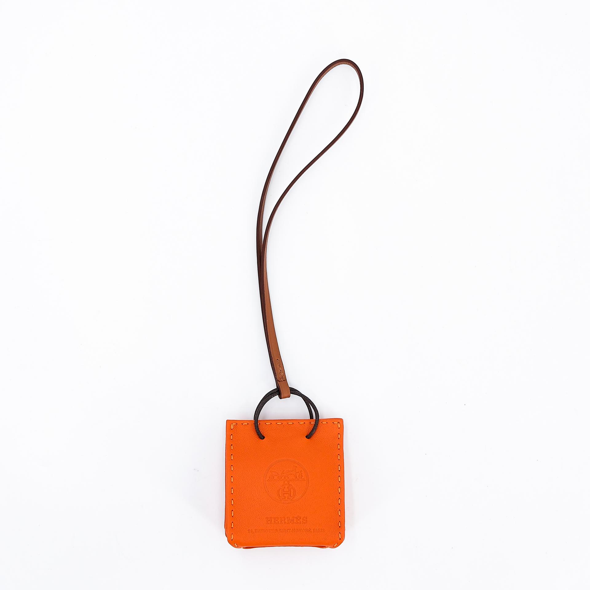 Brand New ( Rank N ) HERMÈS Sac Orange Bag charm Orange (93) Agneau - 4