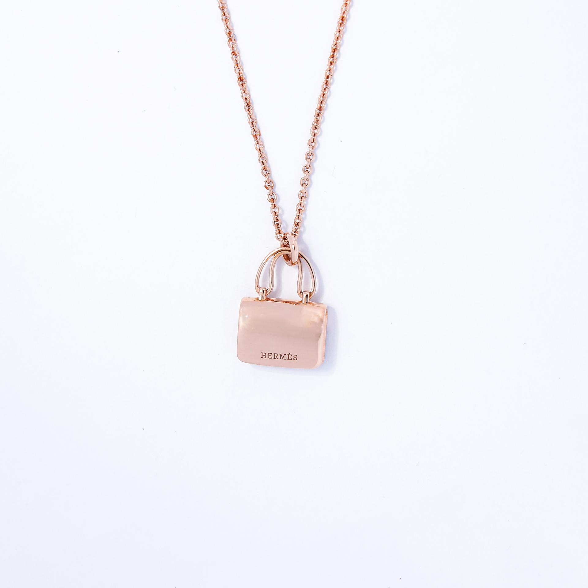 Brand New ( Rank N ) HERMÈS Amulettes Constance pendant  Rose Gold 18K Rose Gold Diamond Rose Gold hardware - 5