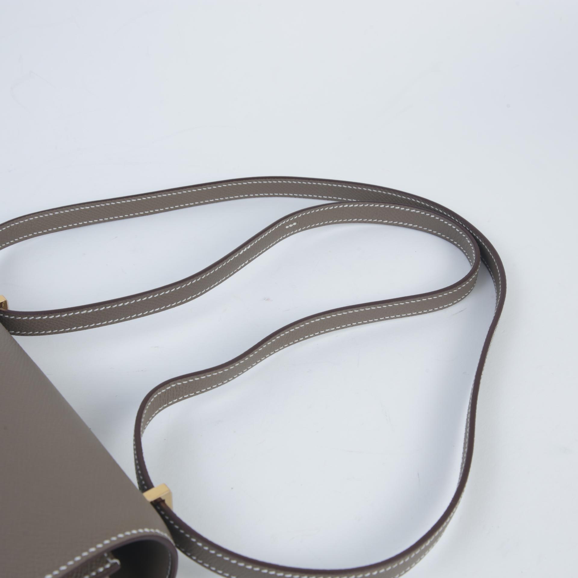 Unused ( Rank NS )  HERMÈS  Constance Mini Etoupe (18) Epsom Gold hardware B (2023) - 3