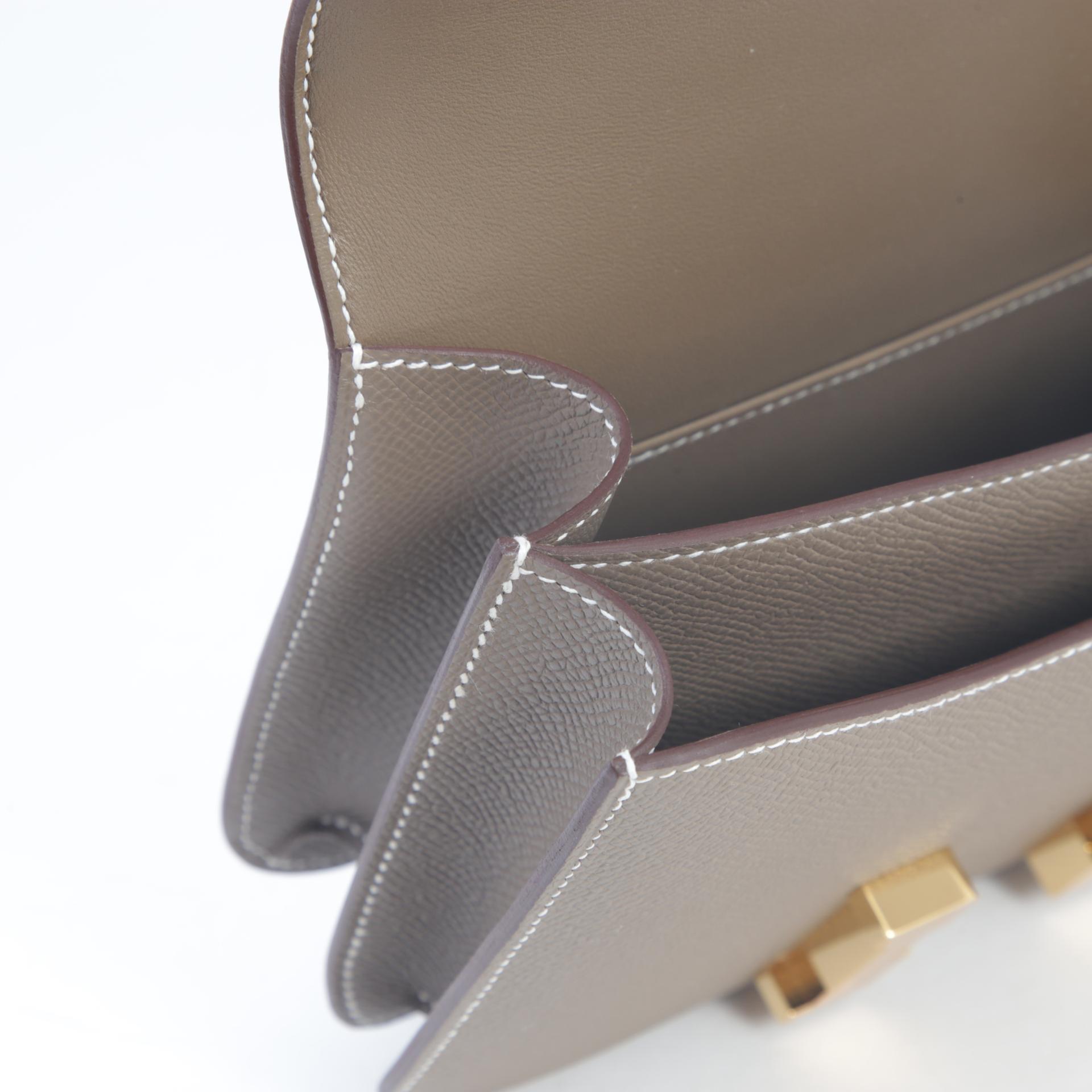 Unused ( Rank NS )  HERMÈS  Constance Mini Etoupe (18) Epsom Gold hardware B (2023) - 14