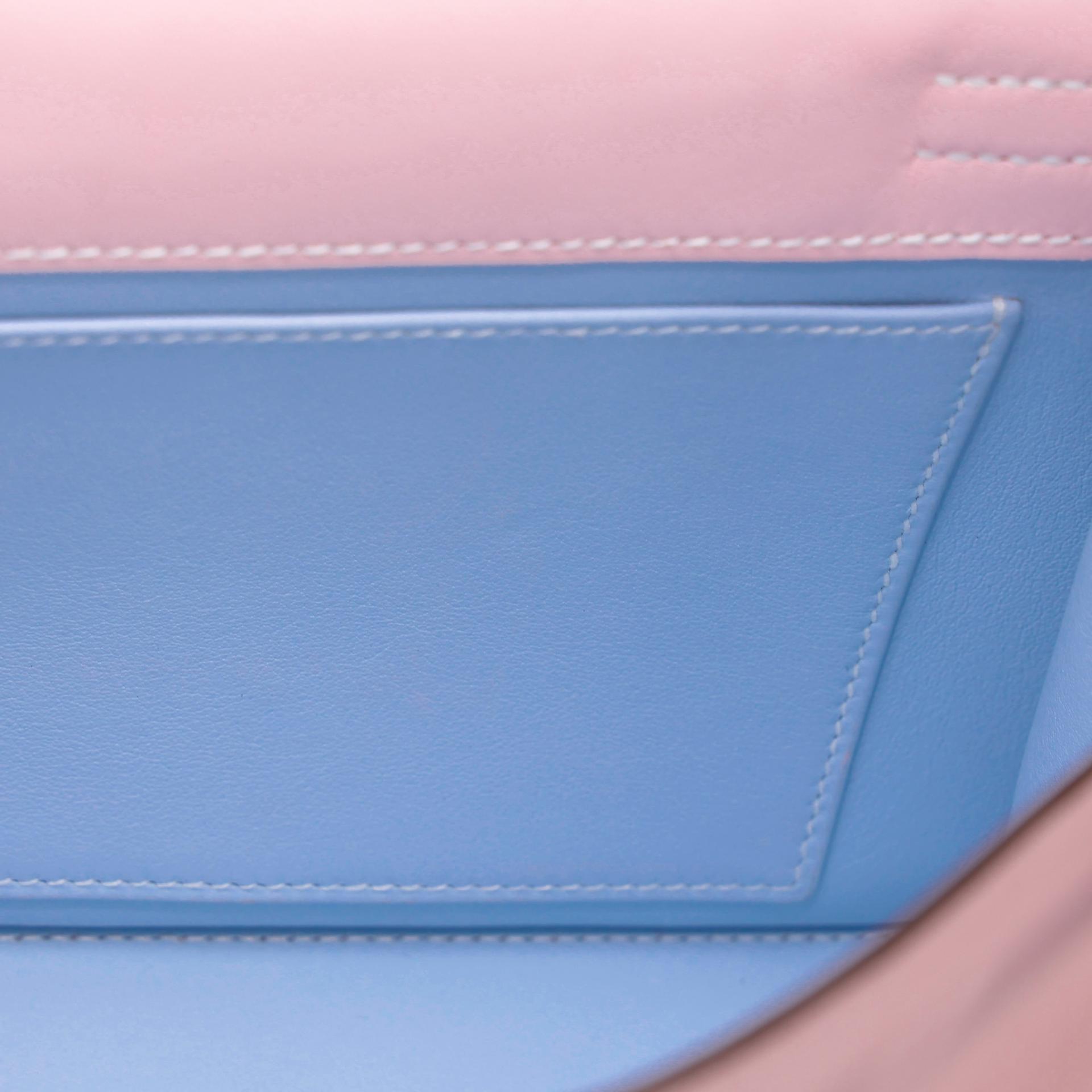 Excellent ( Rank SA ) HERMÈS Special Order Kelly Danse HSS Bleu Brume (T0) Rose Sakura (3Q) Swift Palladium hardware B (2023) - 21