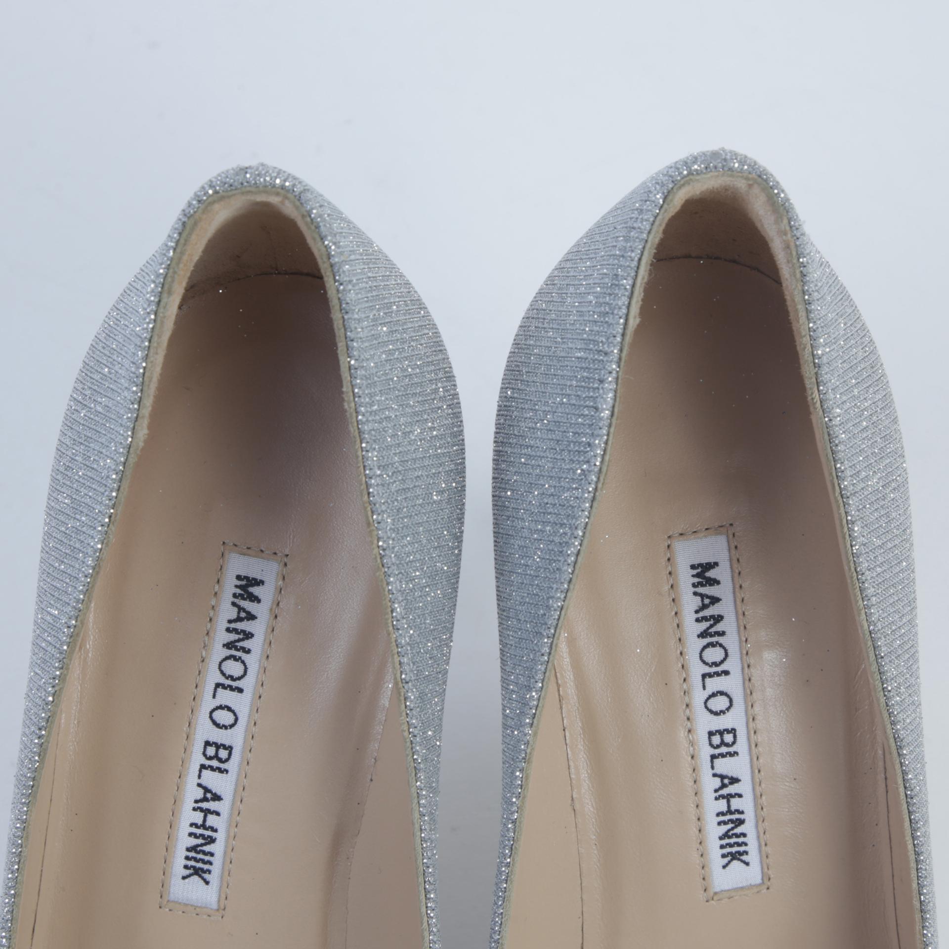 Unused ( Rank NS )MANOLO BLAHNIK Hangisi - 7