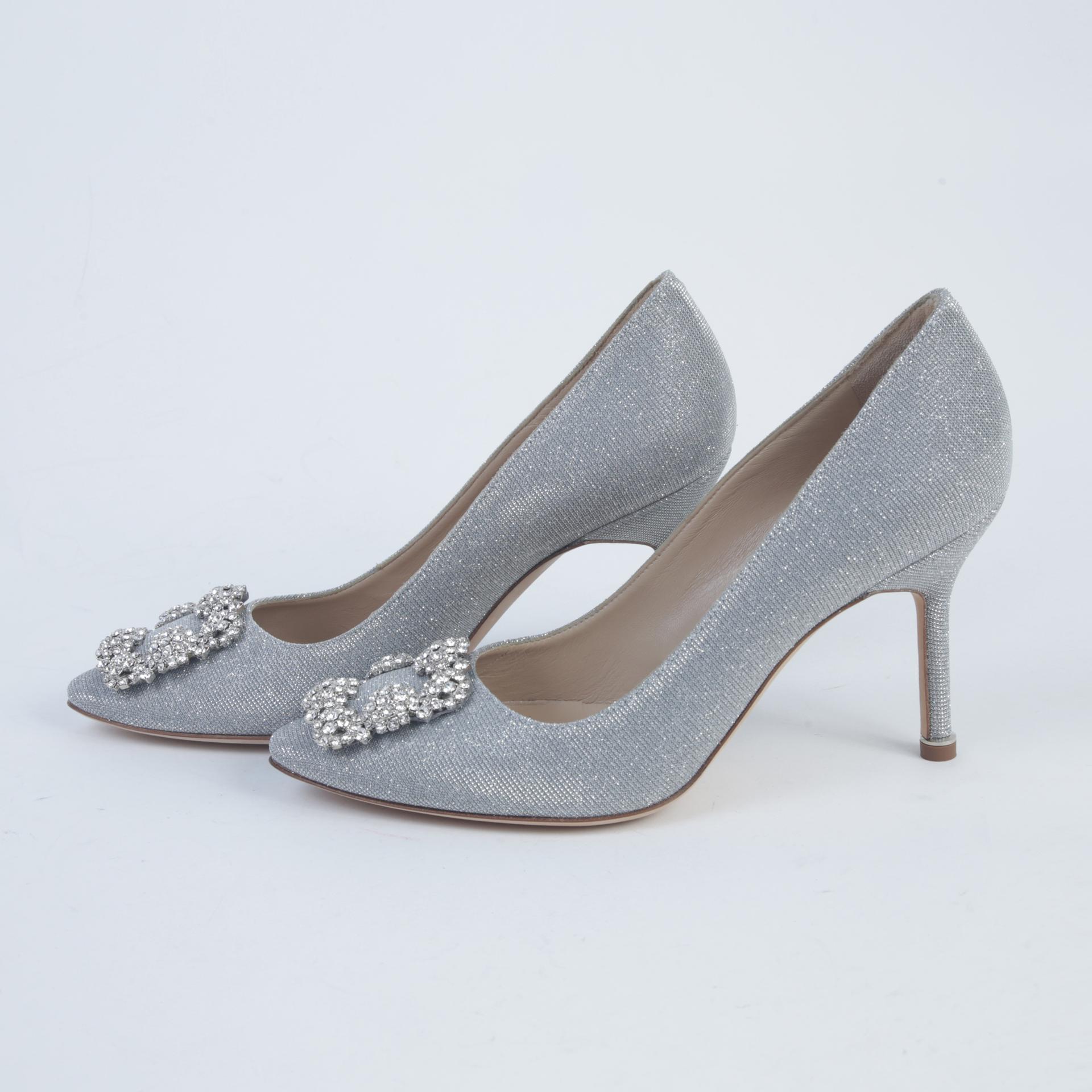 Unused ( Rank NS )MANOLO BLAHNIK Hangisi - 3