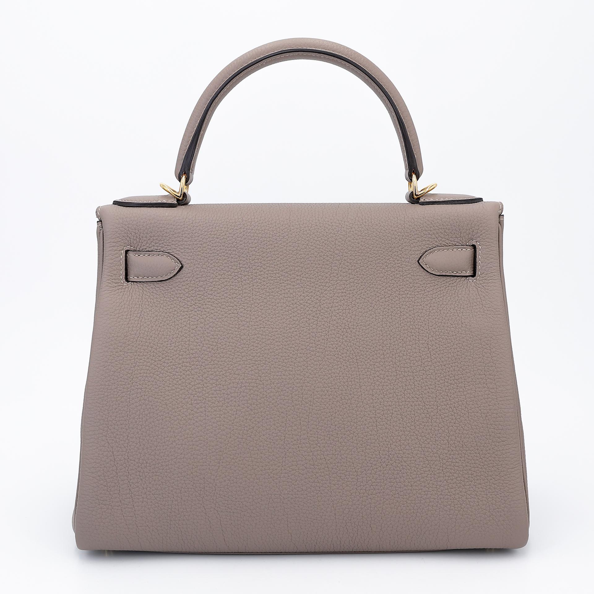 Excellent ( Rank SA )  HERMÈS  Kelly 28 Gris Asphalte (M8) Togo Gold hardware A (2017) - 2