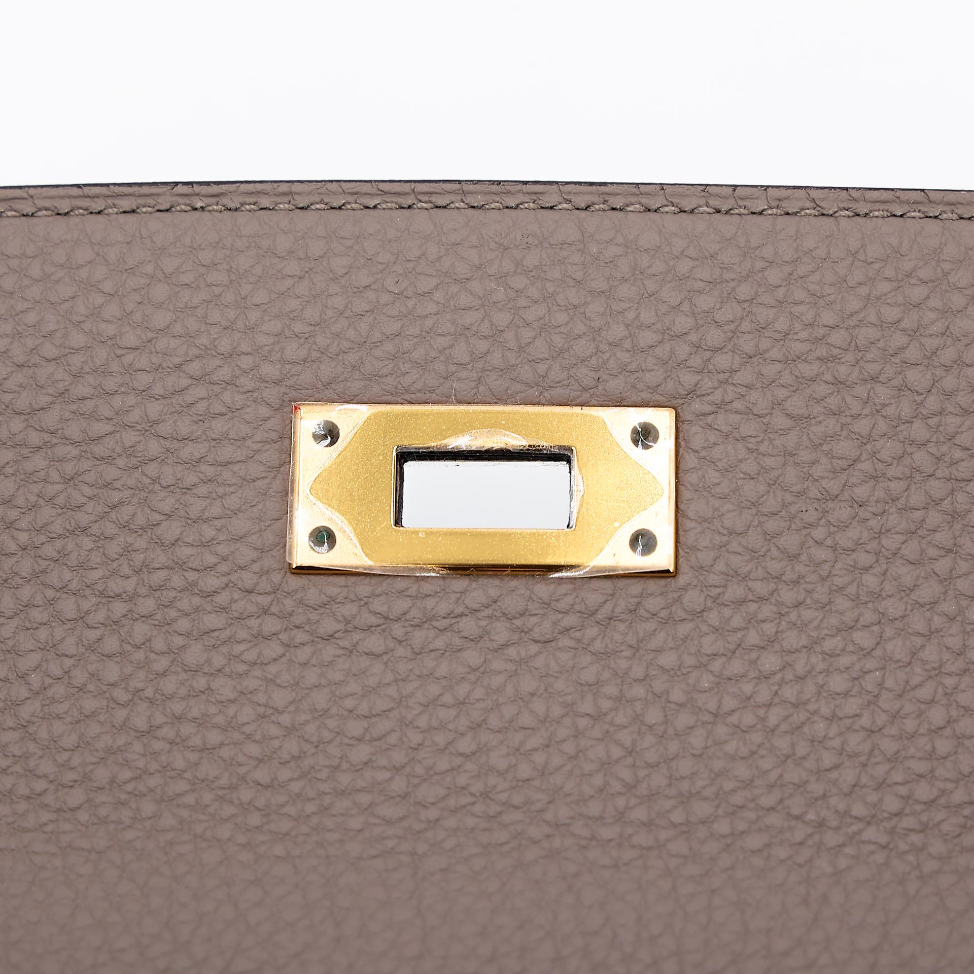 Excellent ( Rank SA )  HERMÈS  Kelly 28 Gris Asphalte (M8) Togo Gold hardware A (2017) - 12
